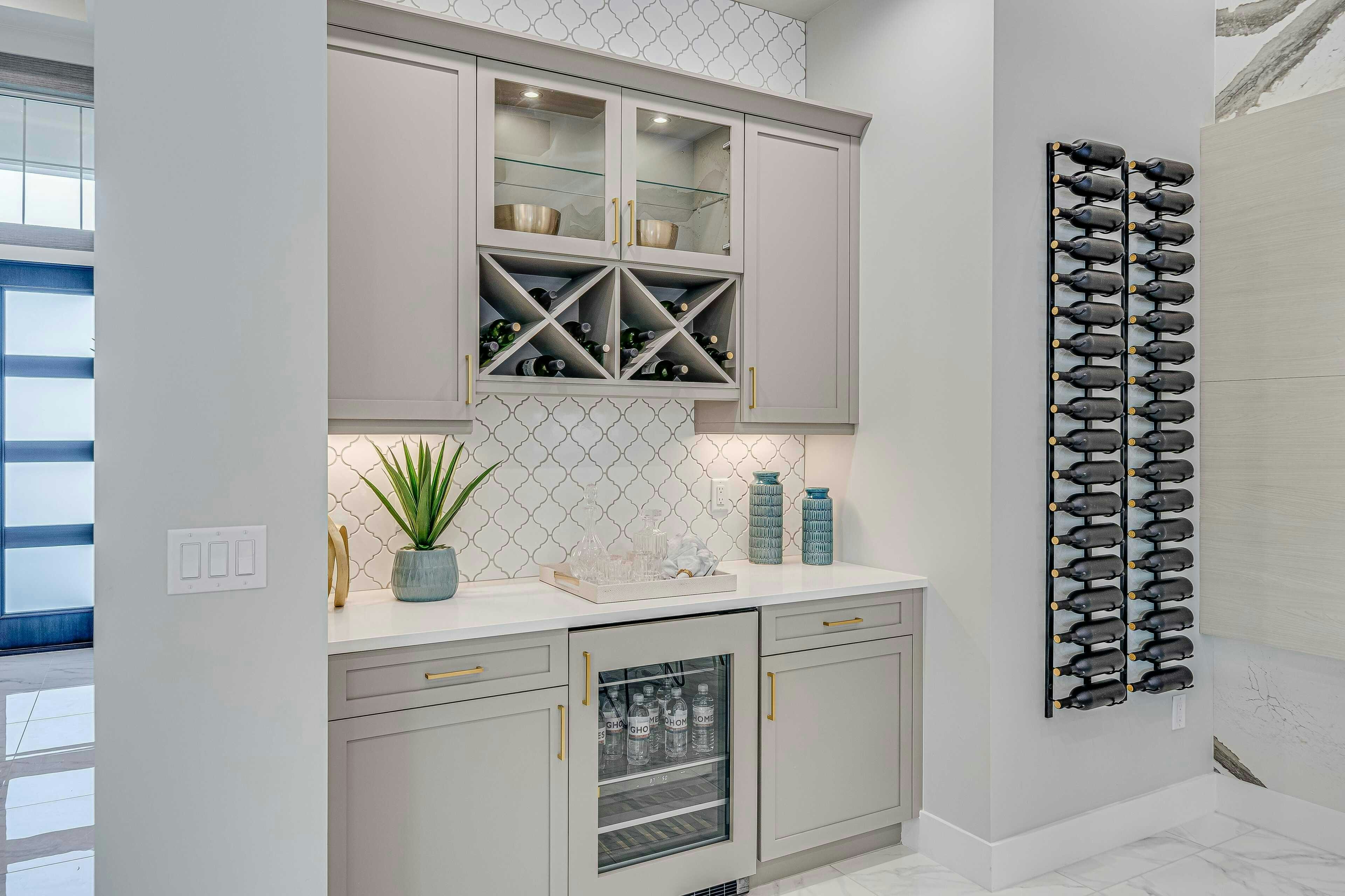 Dry Bar | Sand Dollar Grande Model