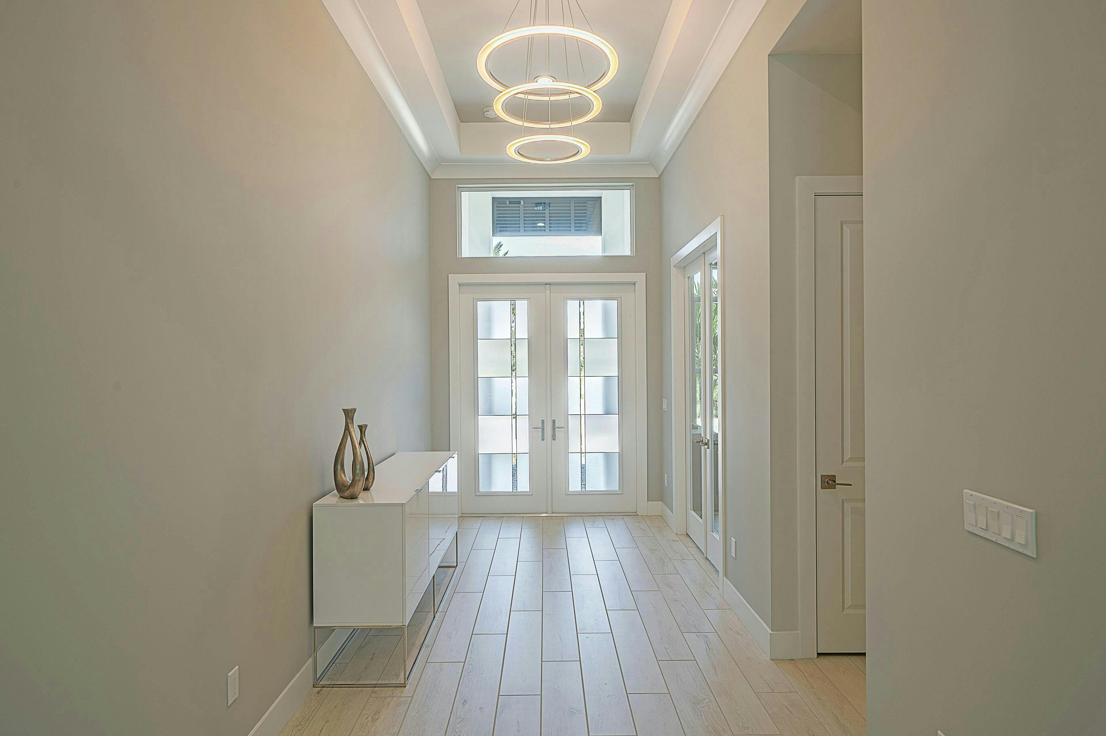 Foyer to Front Door | Triton Grande