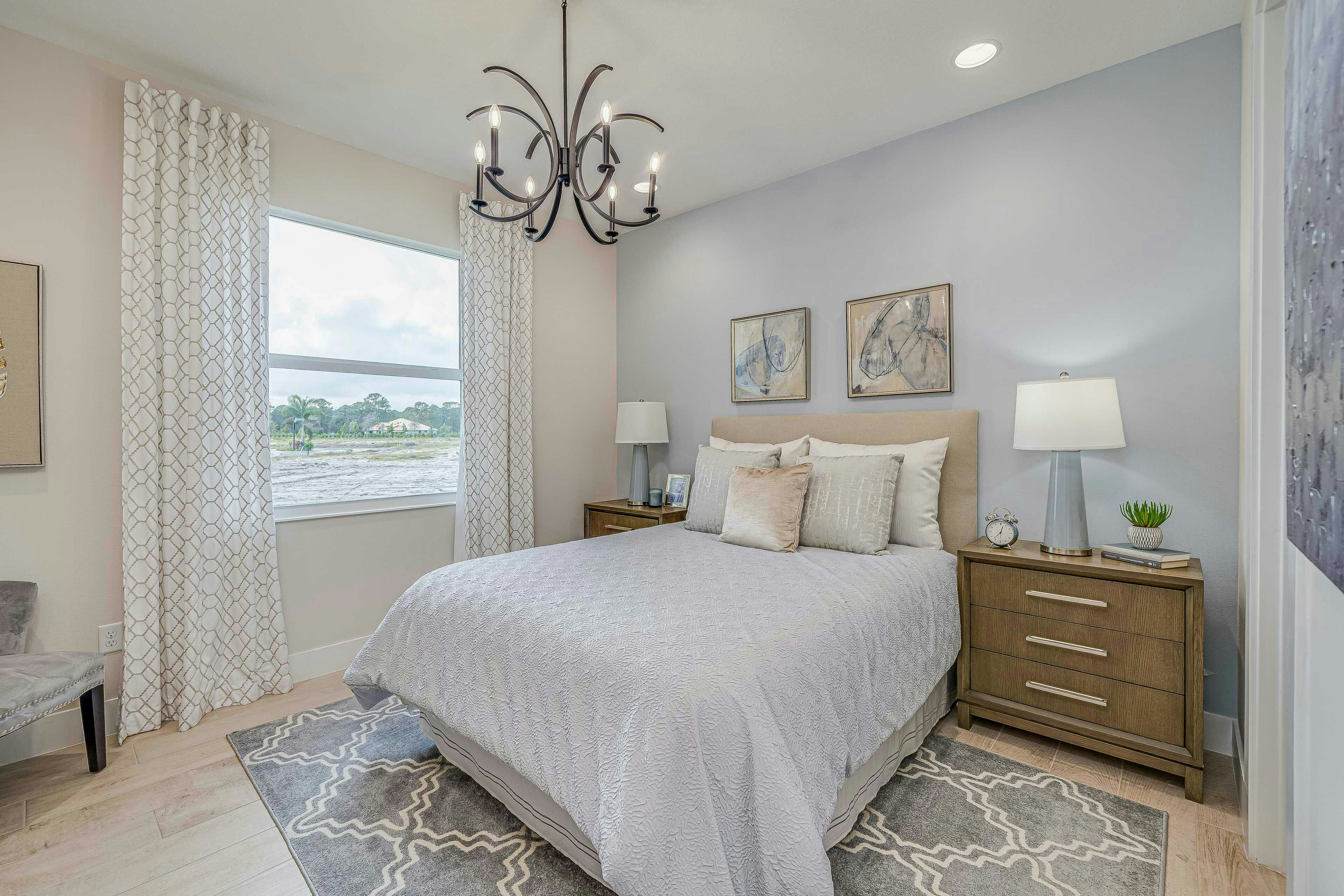 Secondary Bedroom | Aurora 25