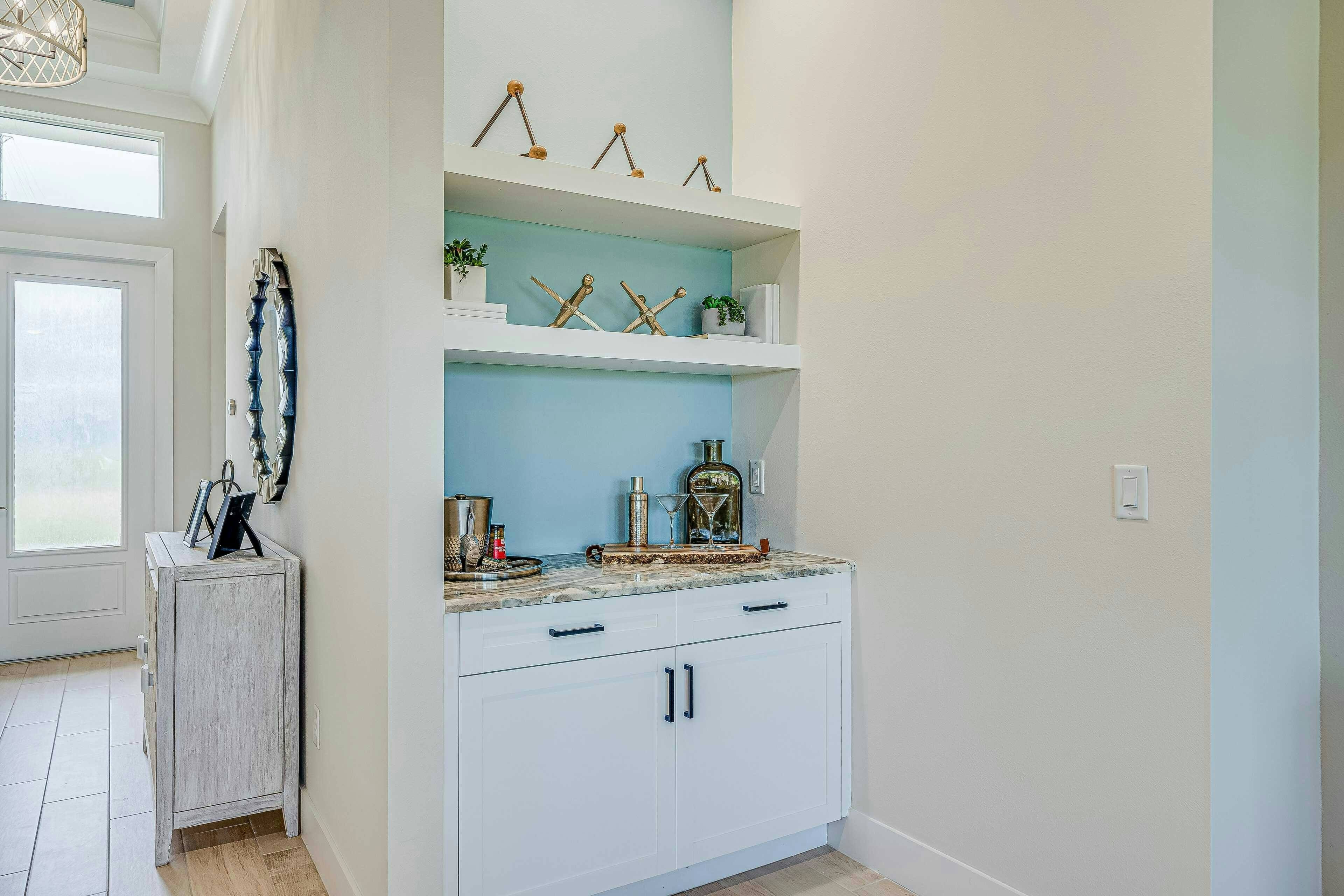 Bar in Great Room | Aurora 25