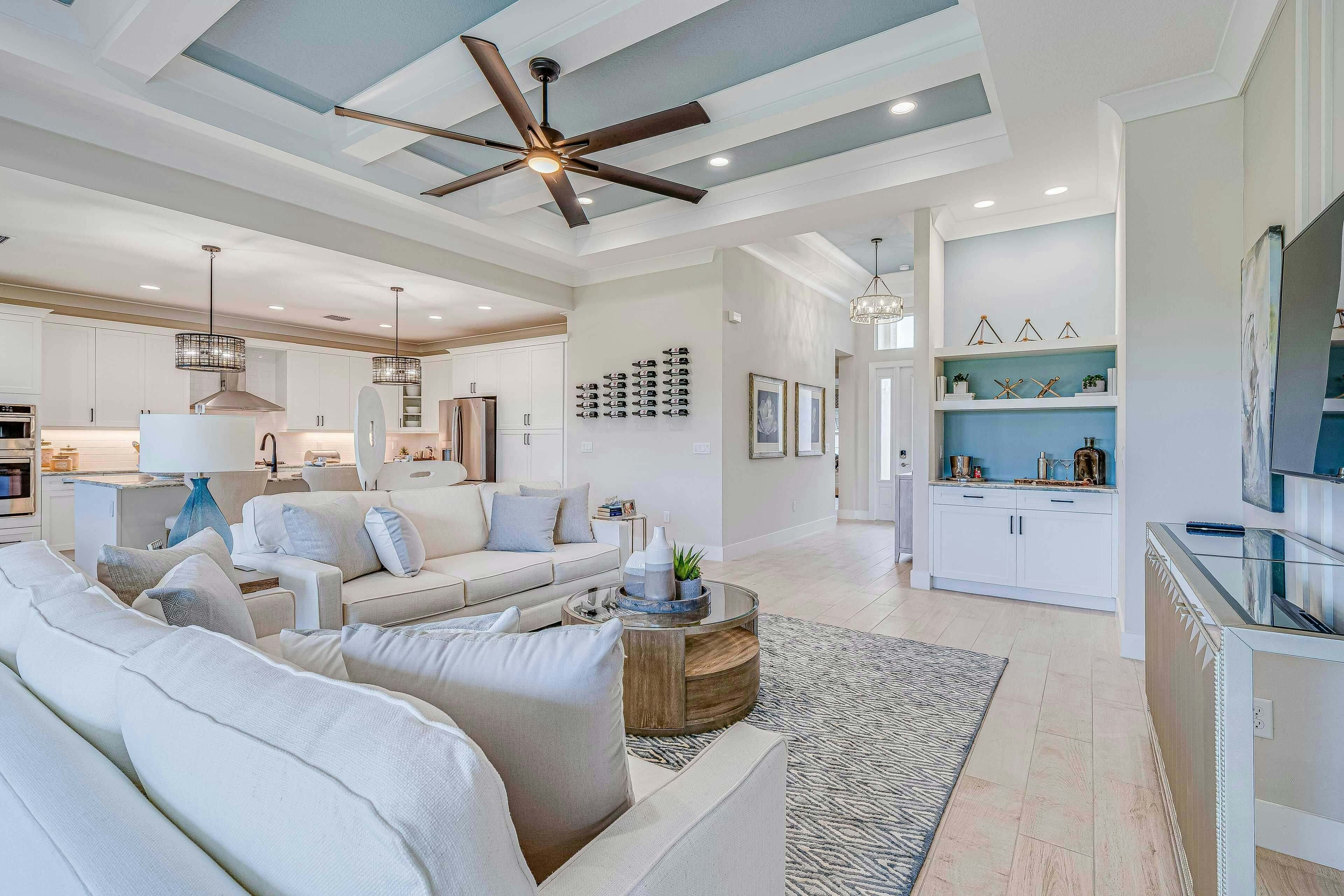 Great Room | Aurora 25