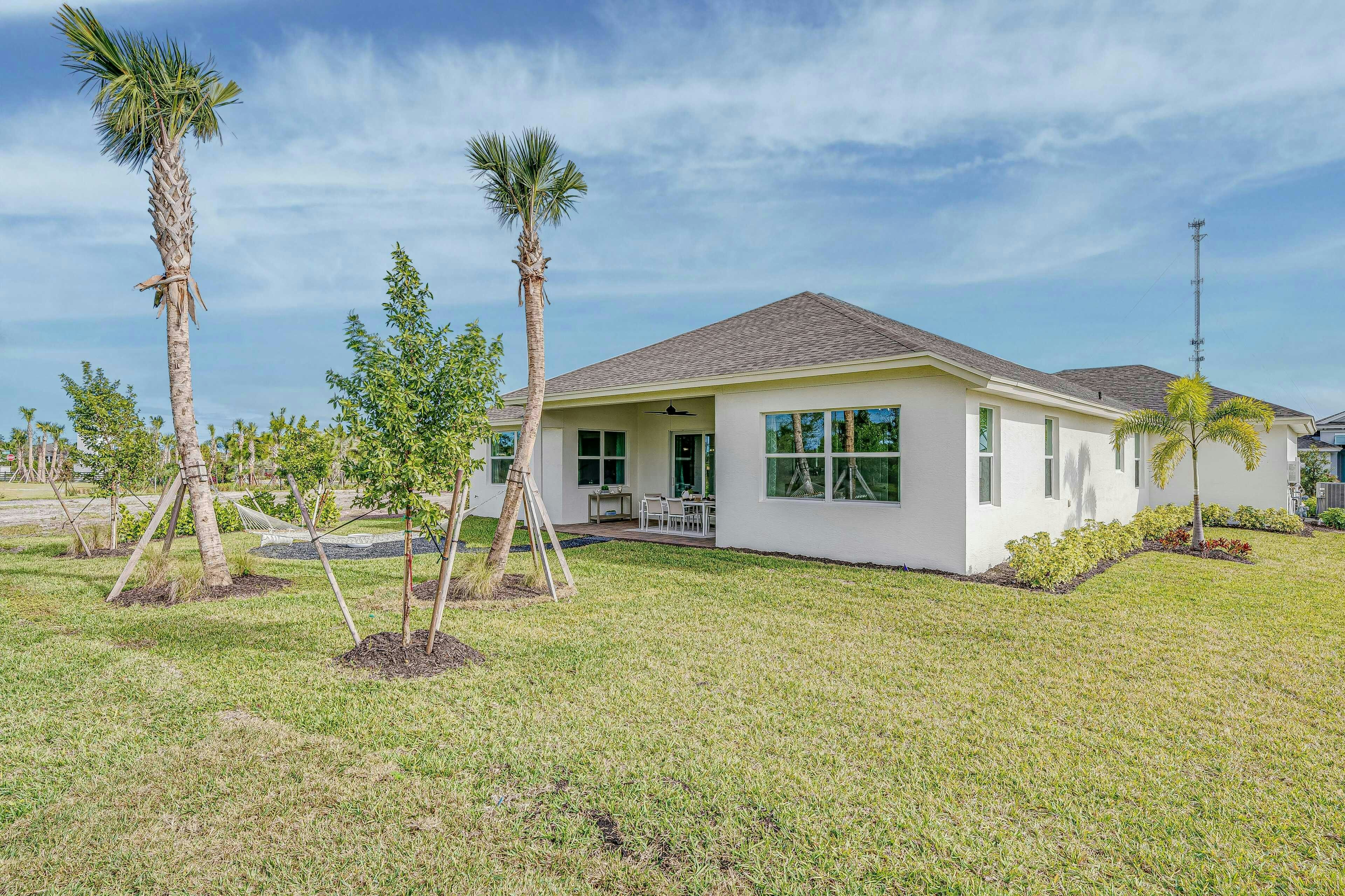 Rear Elevation | Aurora 25