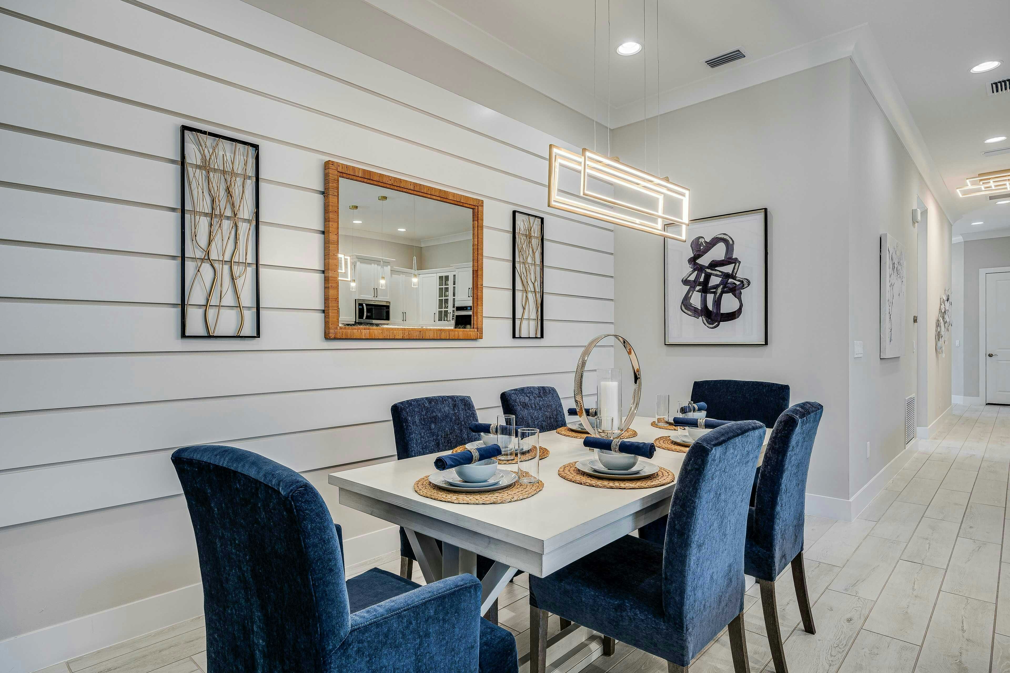 Dining | Beacon Model