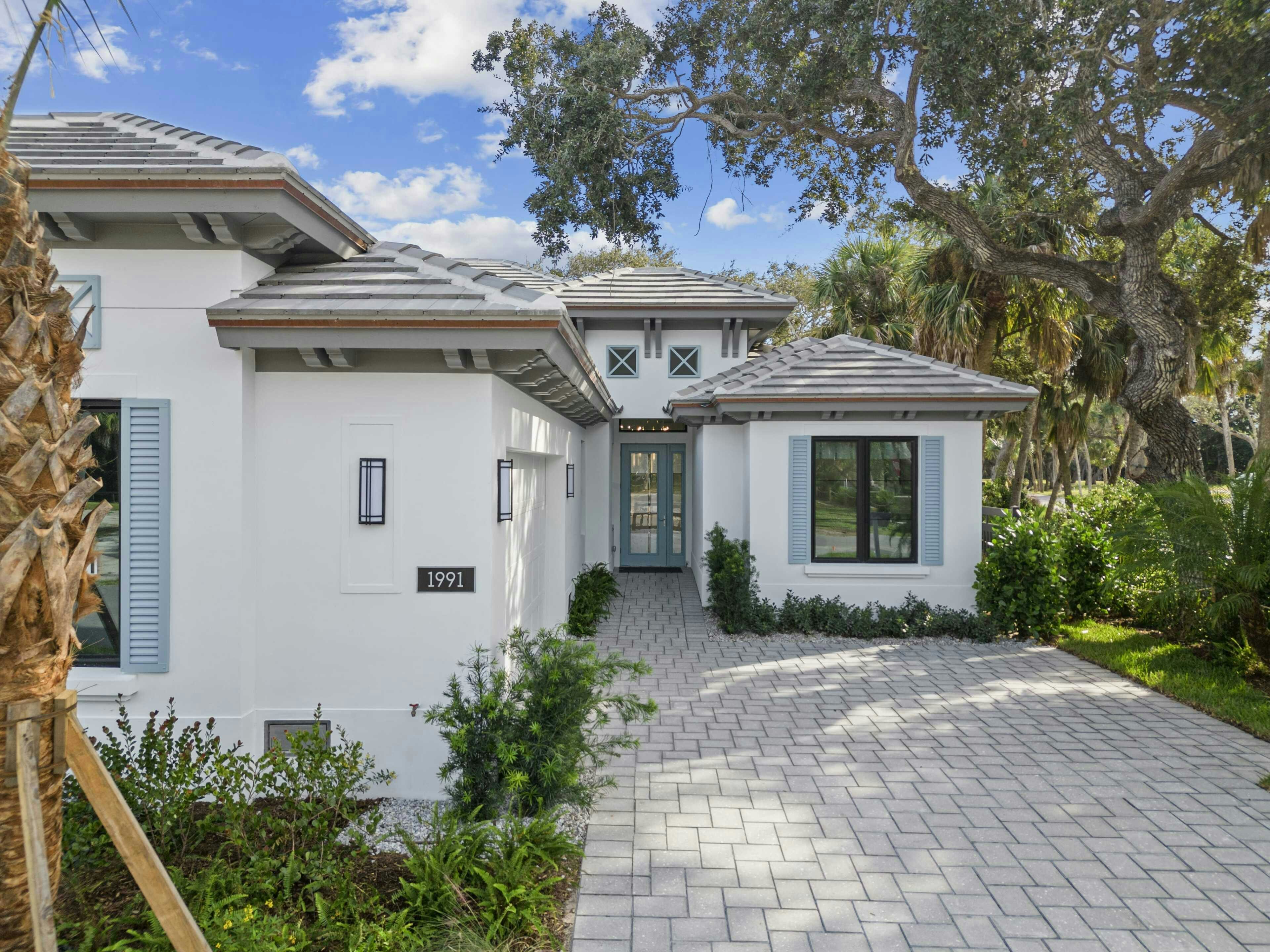 Front Elevation | Seabreeze Grande