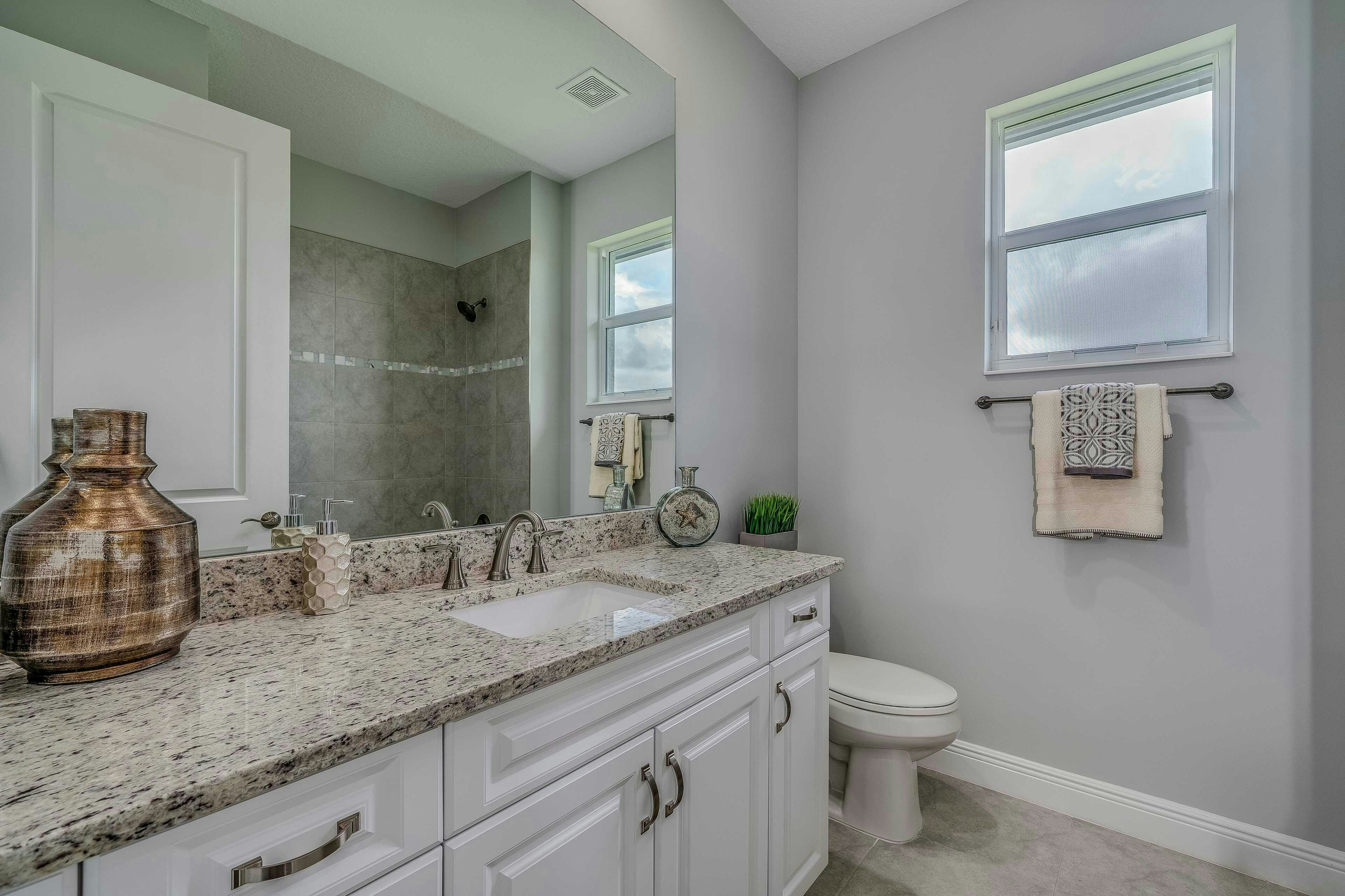 Secondary Bath | Palomar Model