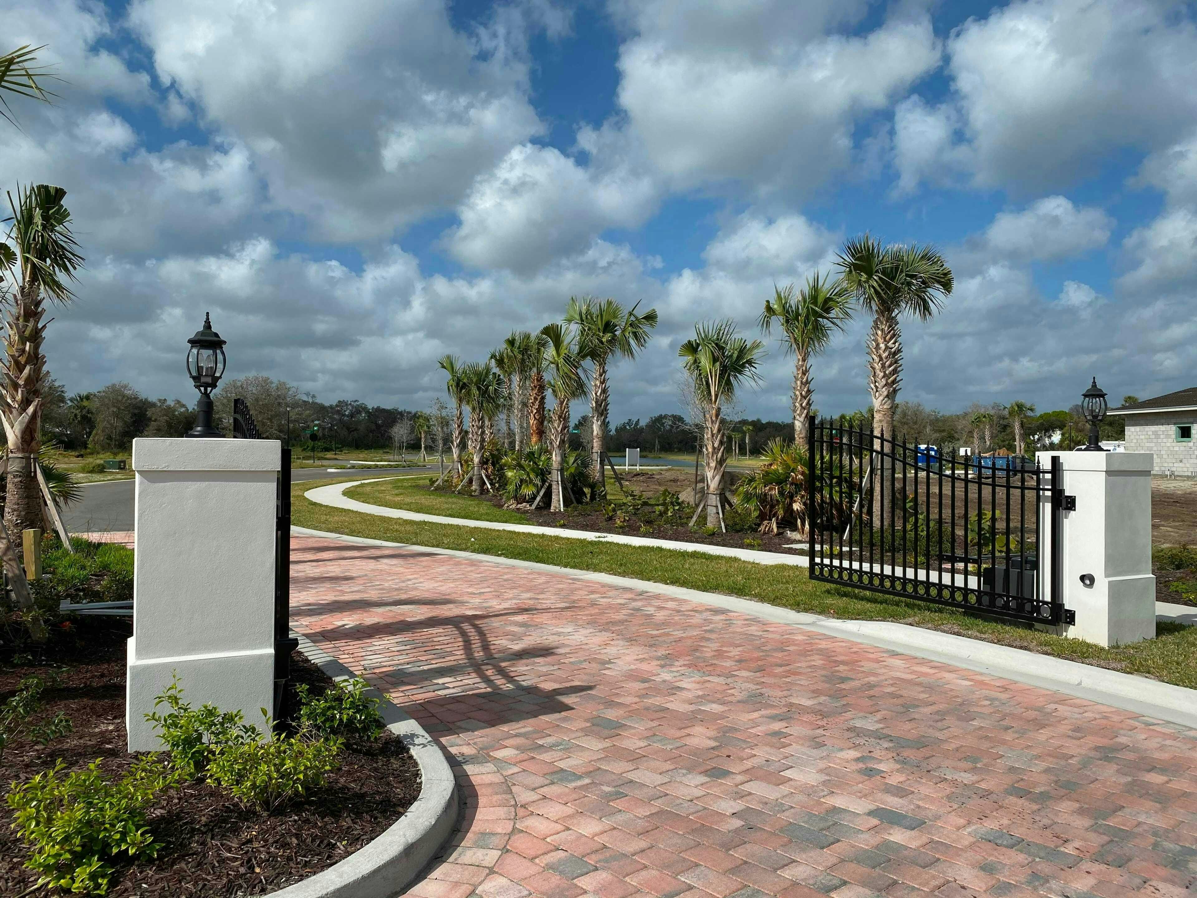 Gated Entry | The Strand