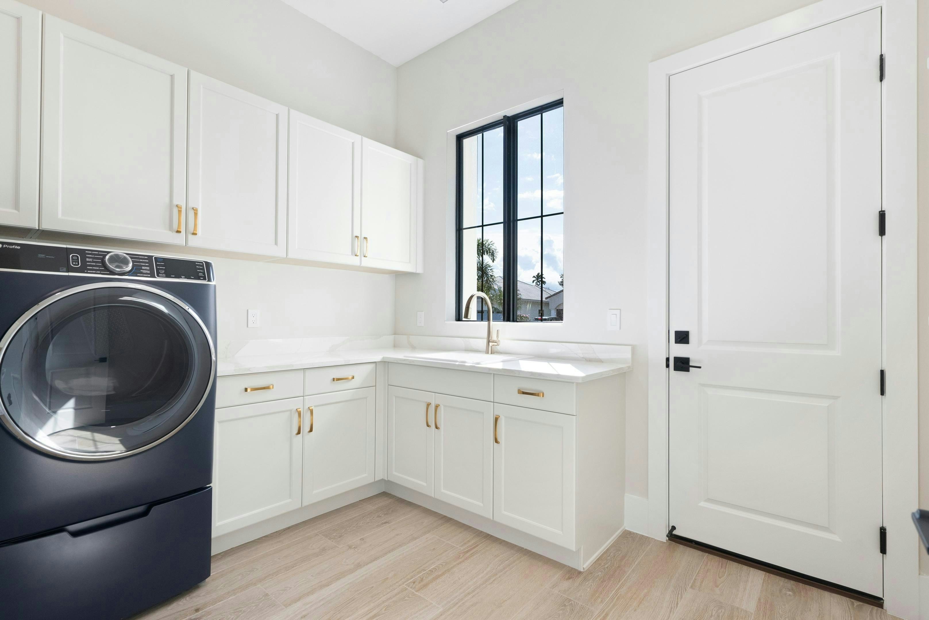 Laundry Room | 109 SE Via Verona