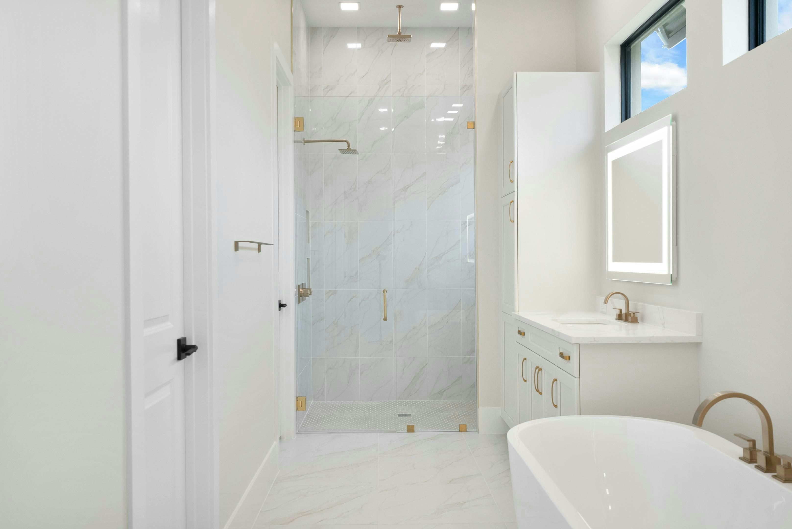 Master Bath | 109 SE Via Verona