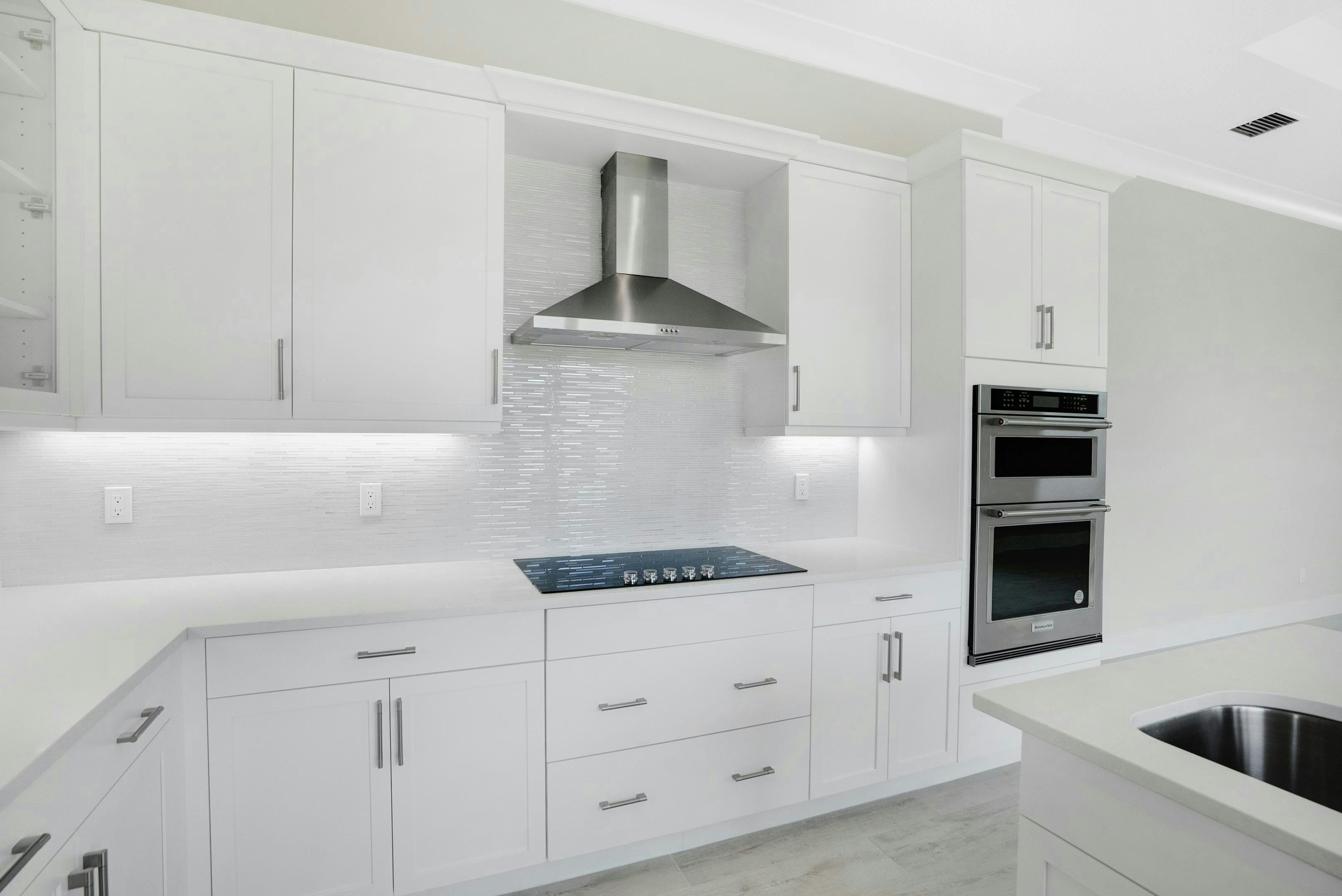 Kitchen | 2148 Falls Manor