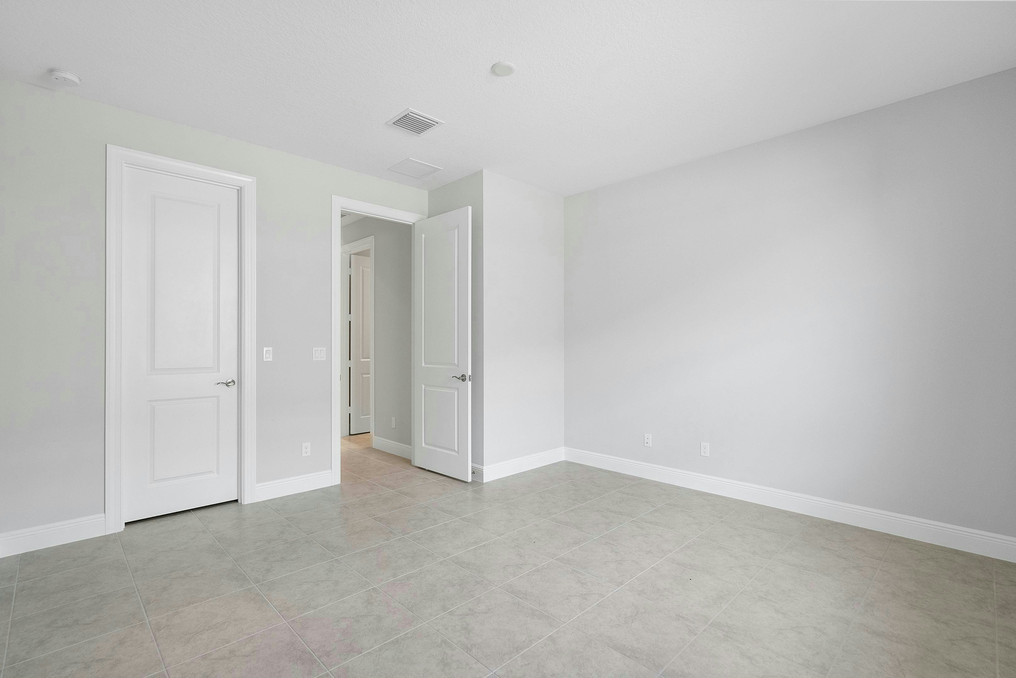 Secondary Bedroom | 12398 SW Sunrise Lake Terrace