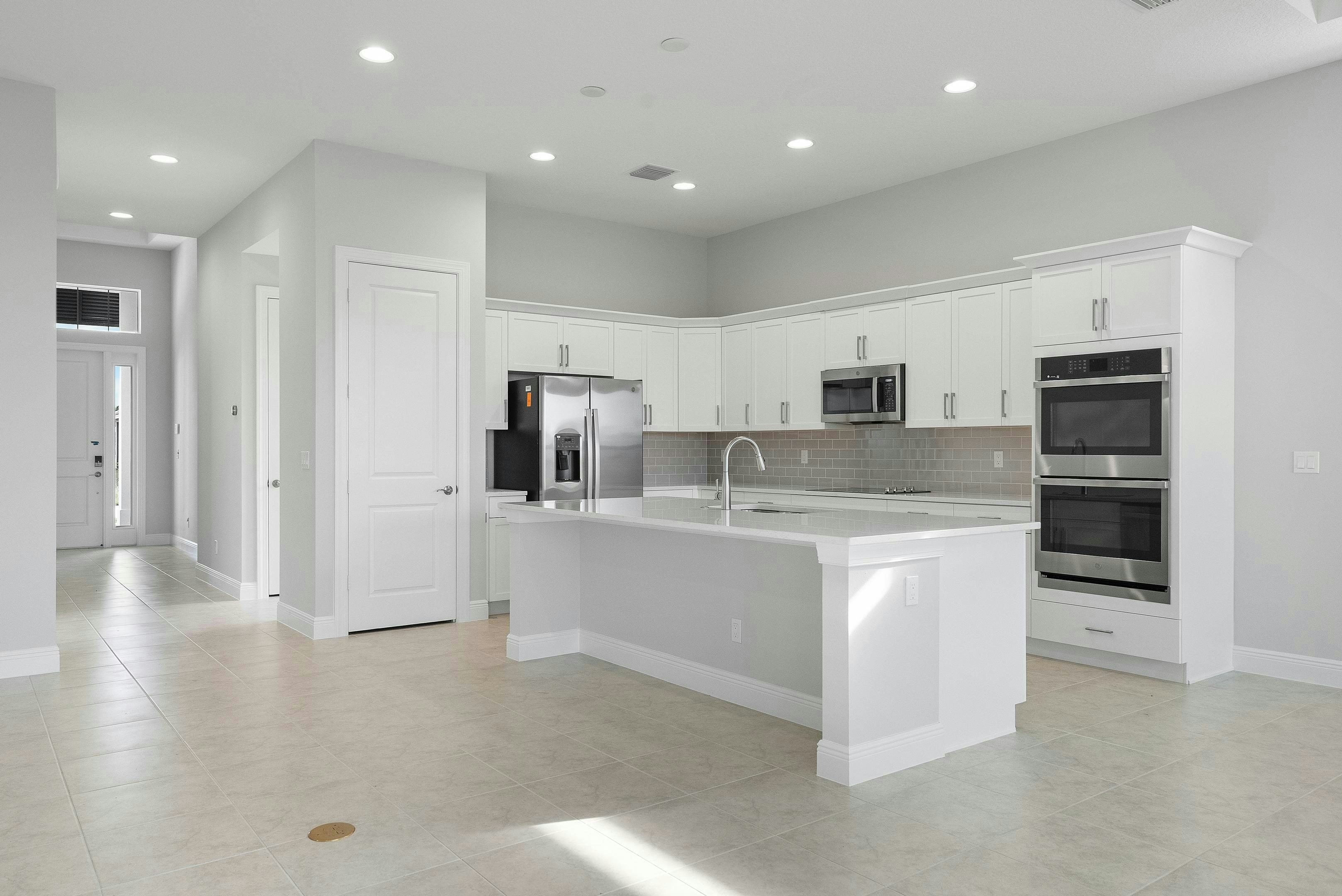 Kitchen | 12398 SW Sunrise Lake Terrace