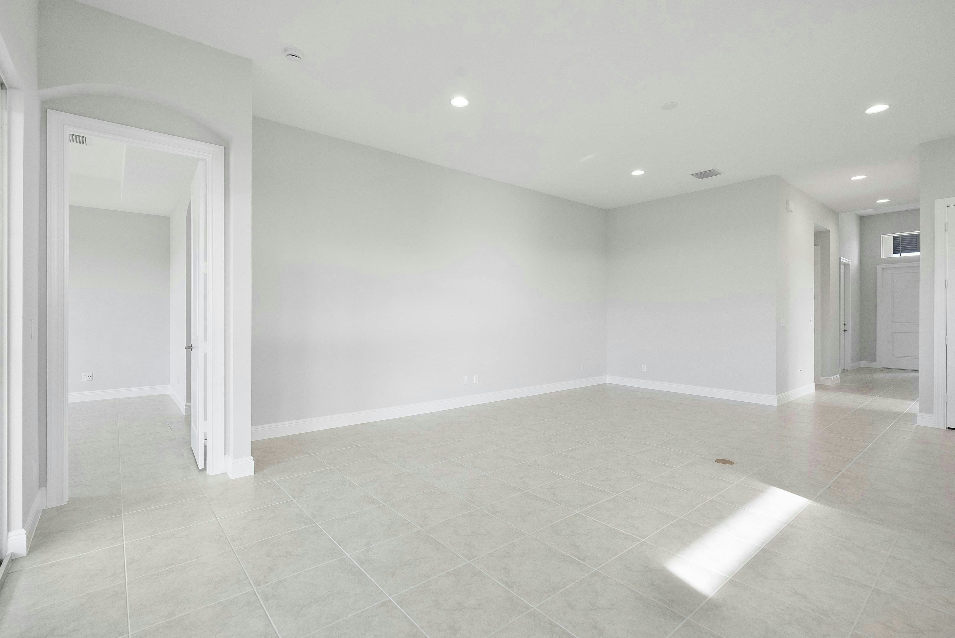 Great Room Expansive Media Wall | 12398 SW Sunrise Lake Terrace