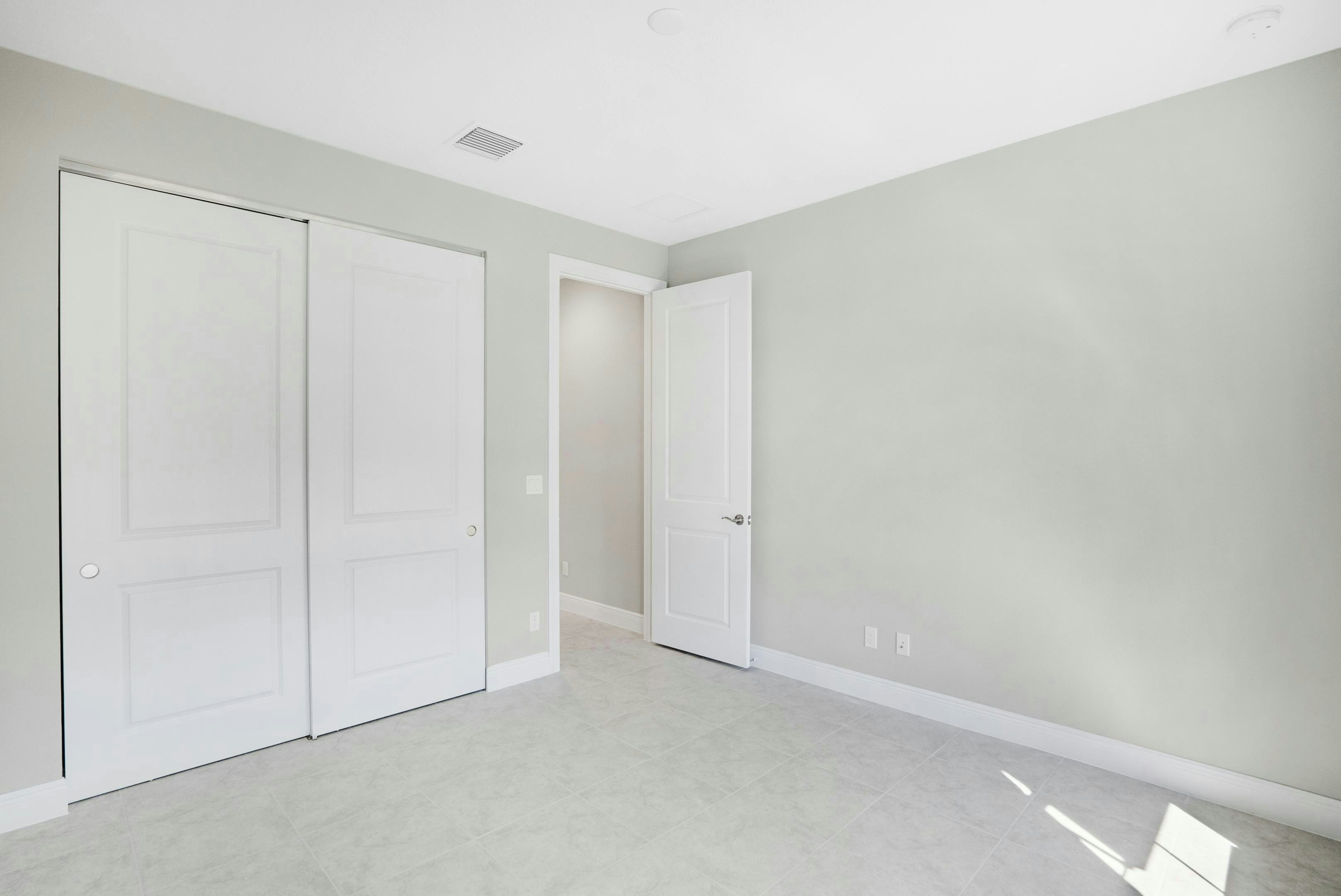 Secondary Bedroom | 12446 SW Sunrise Lake Terrace