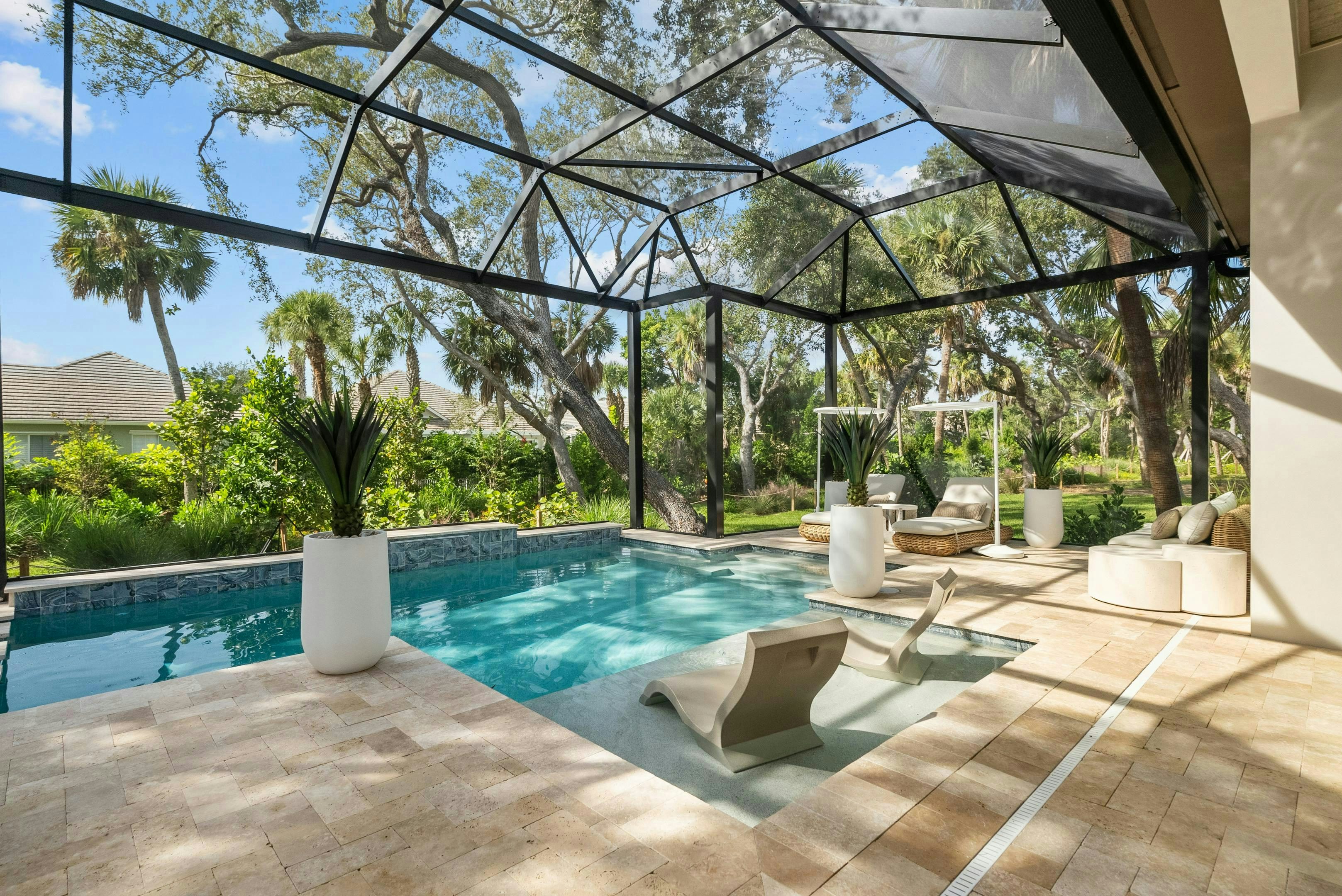 Sun shelf & Pool | Indigo Model