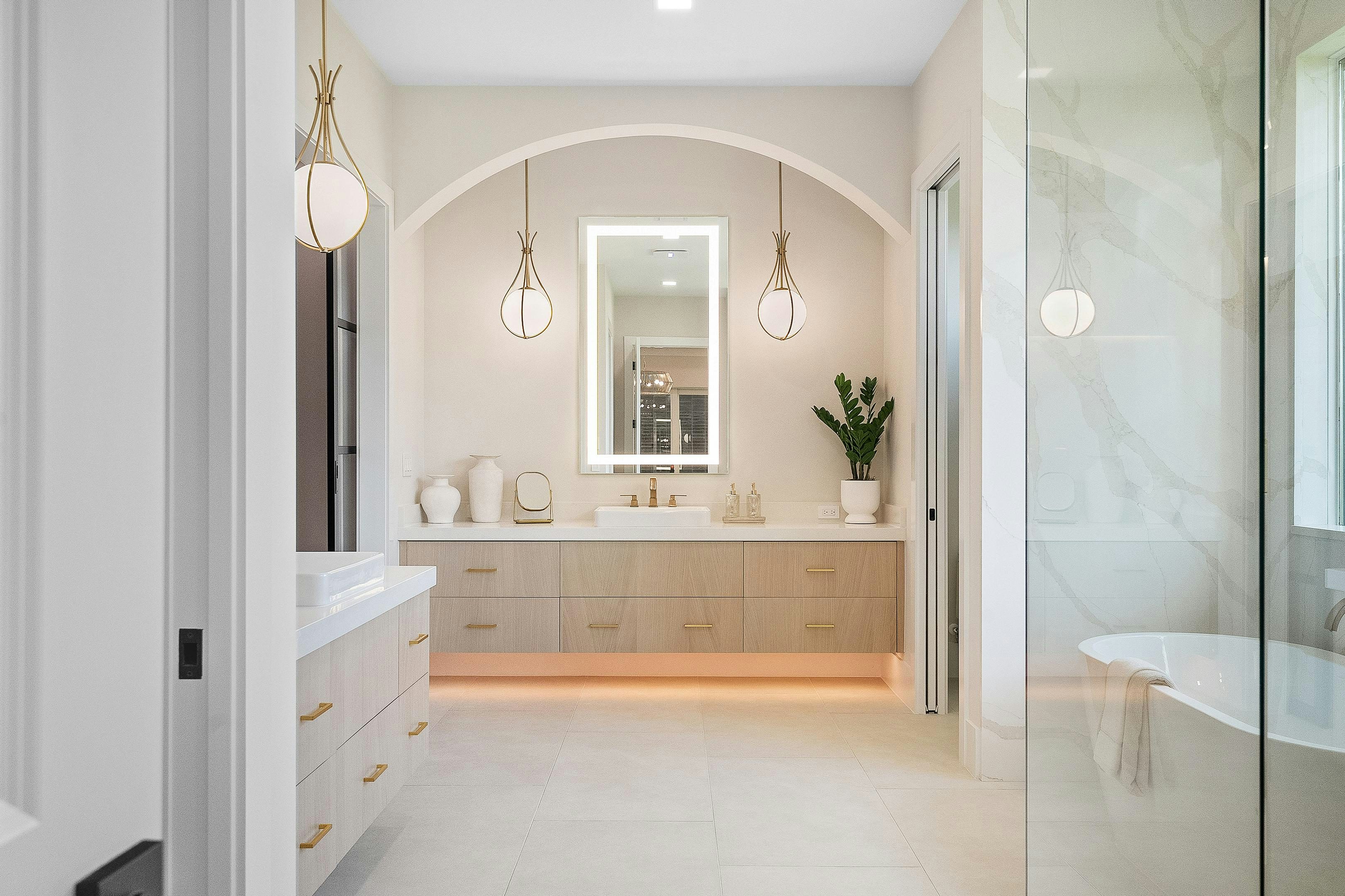 Master Bath Vanity | Riviera Model