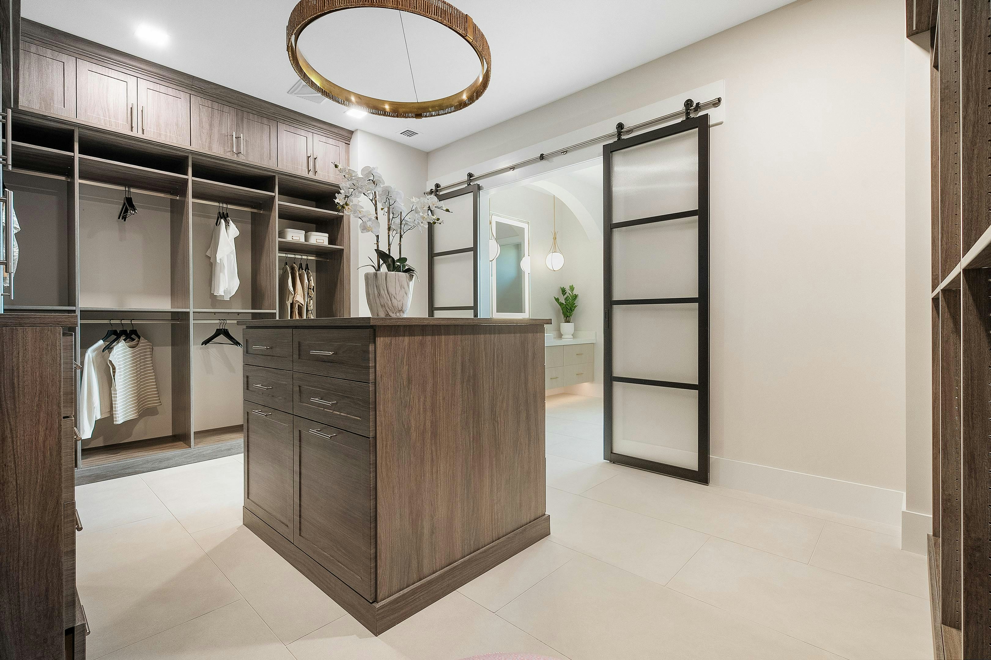 Master Suite Walk-in Closet Island | Riviera Model