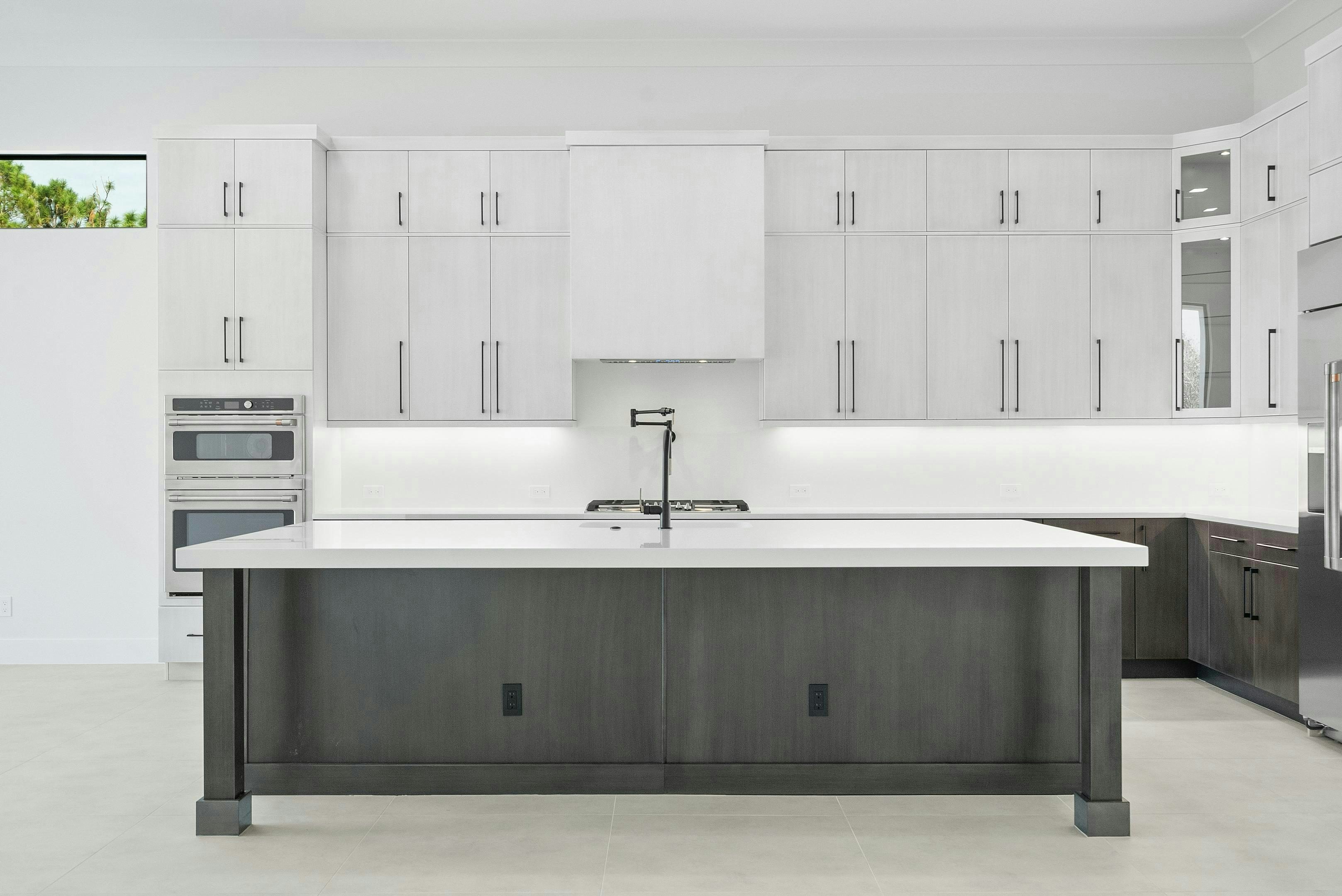 Kitchen | 170 SE Rio Angelica