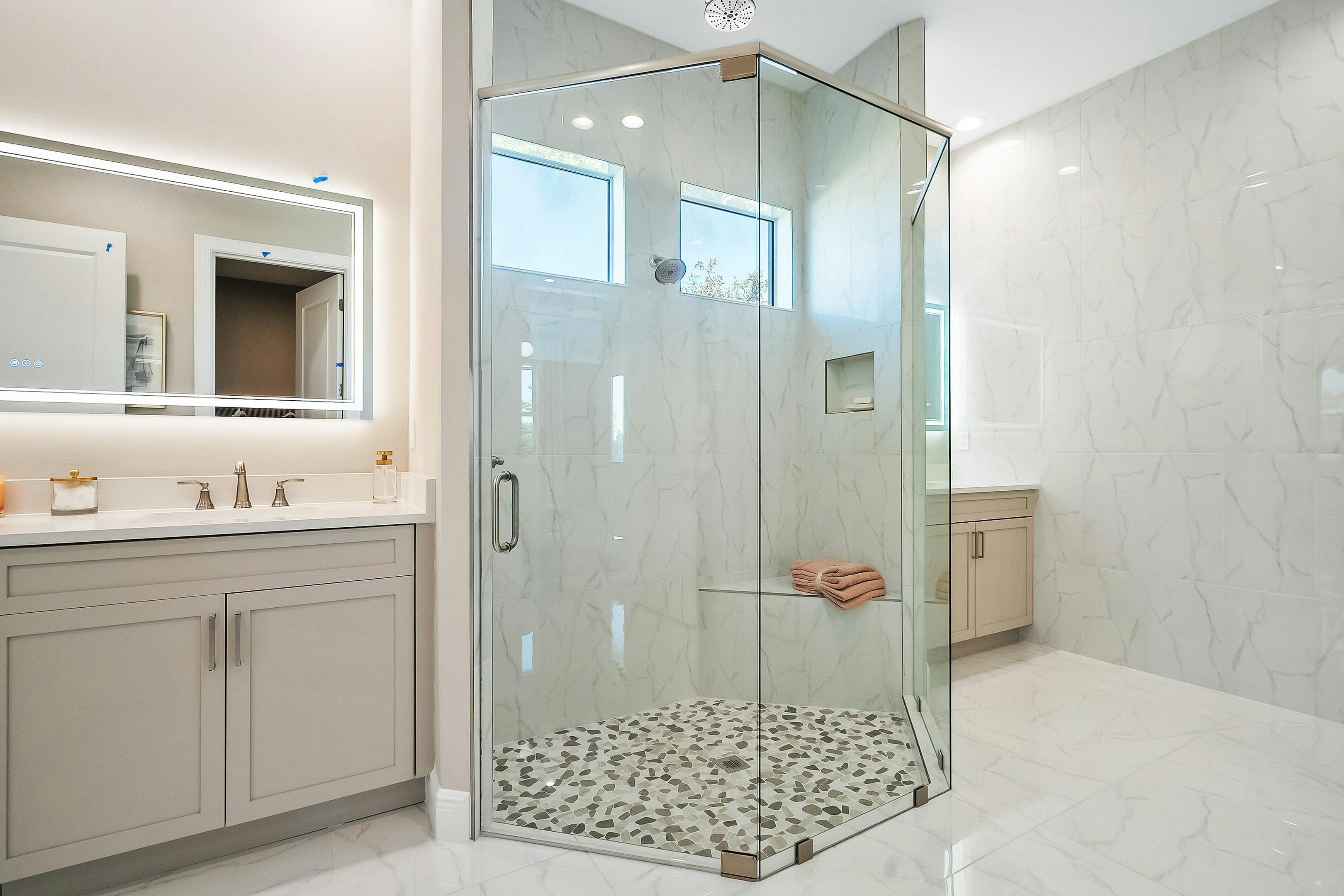Master Bathroom | Iris Grande