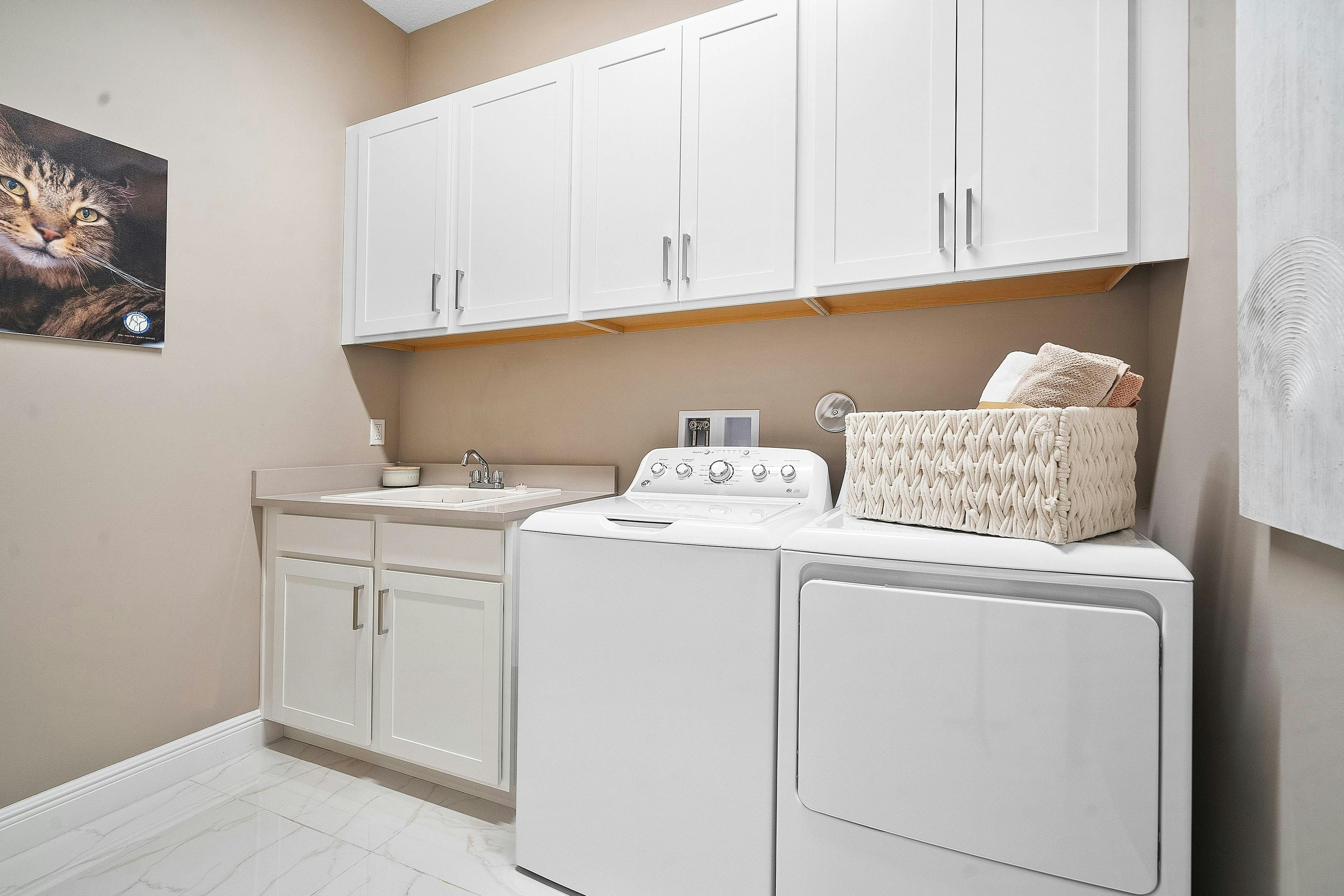 Laundry Room | Iris Grande