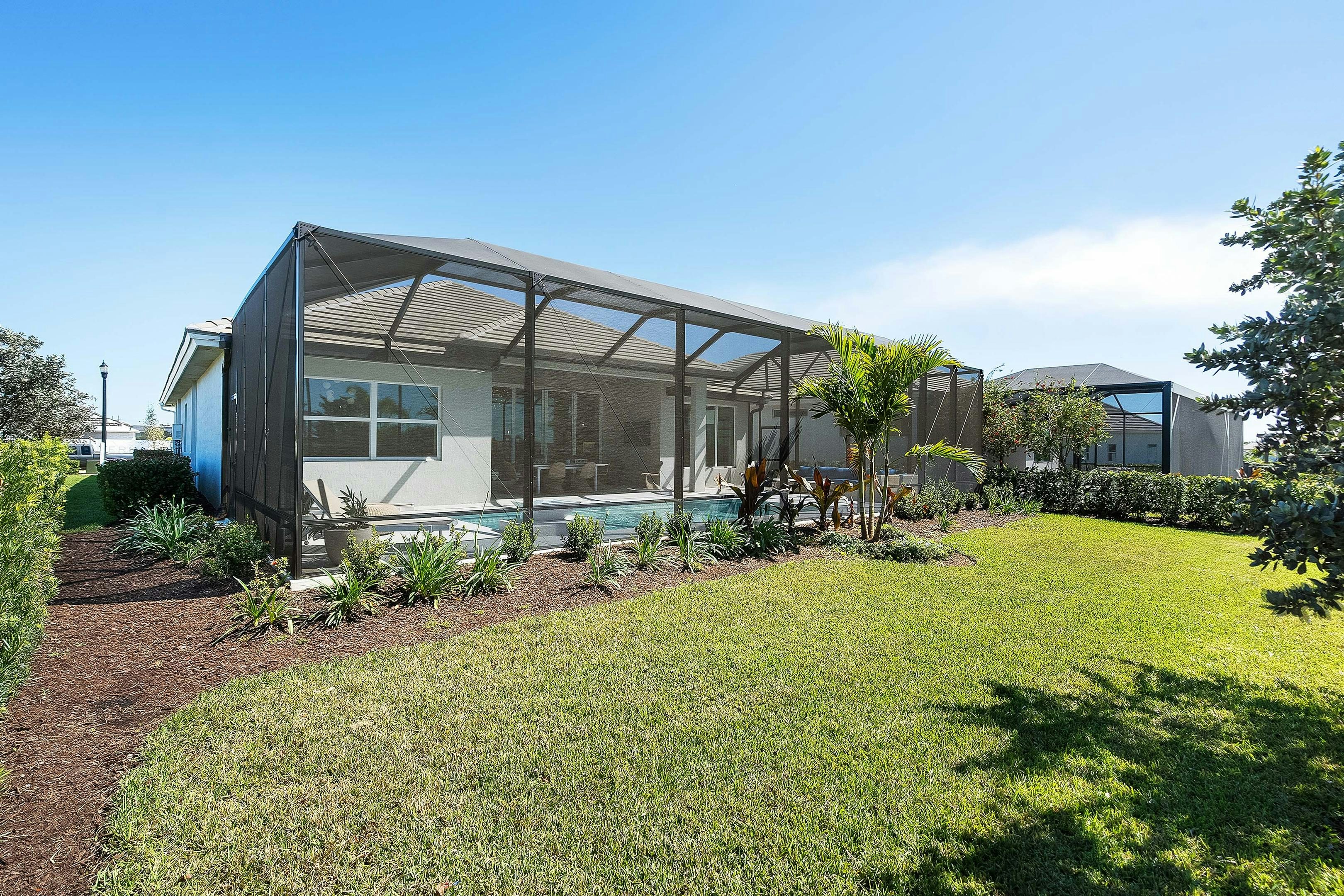 Rear Elevation | Iris Grande