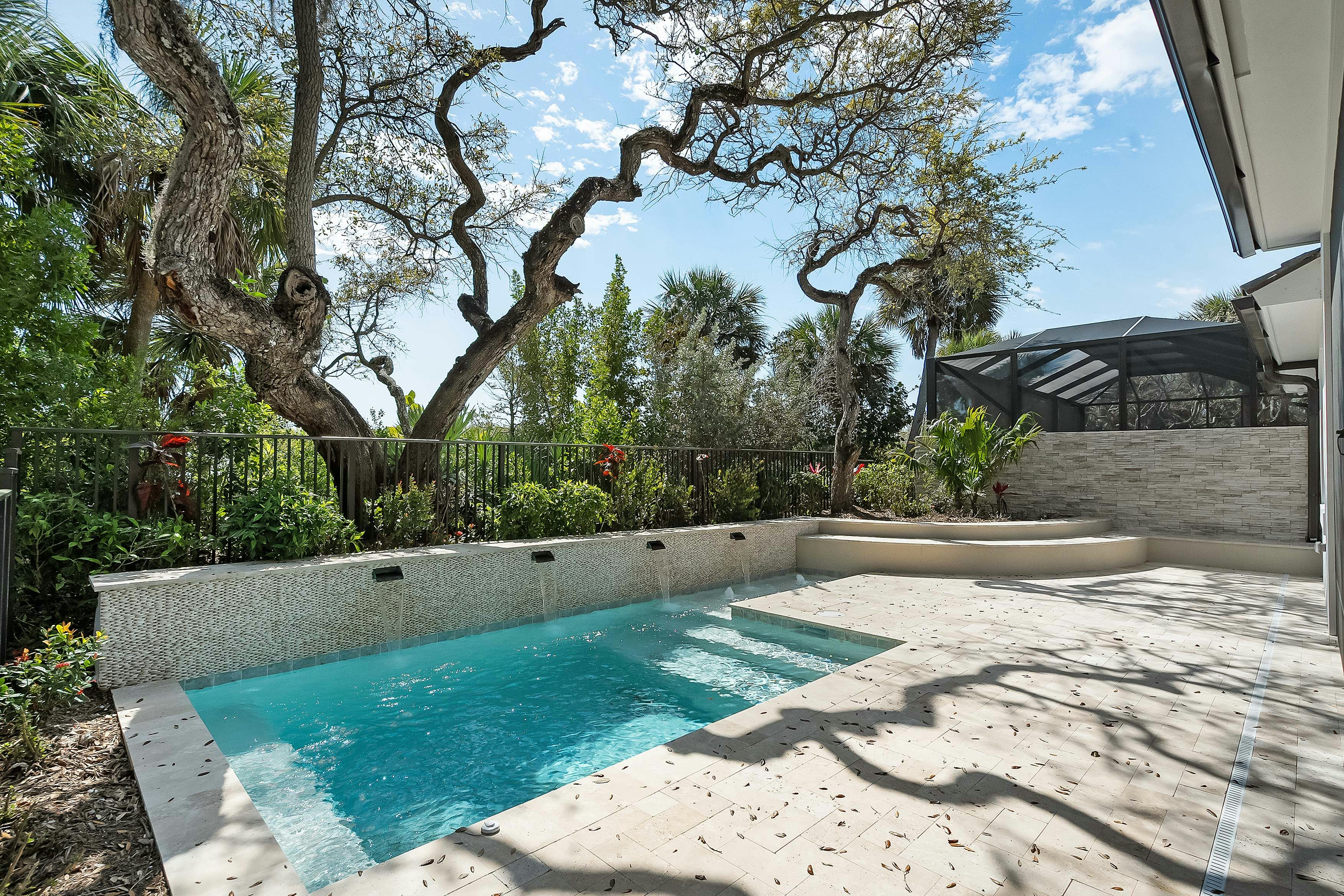 Pool & Pool Deck | 1920 Frosted Turquoise Way