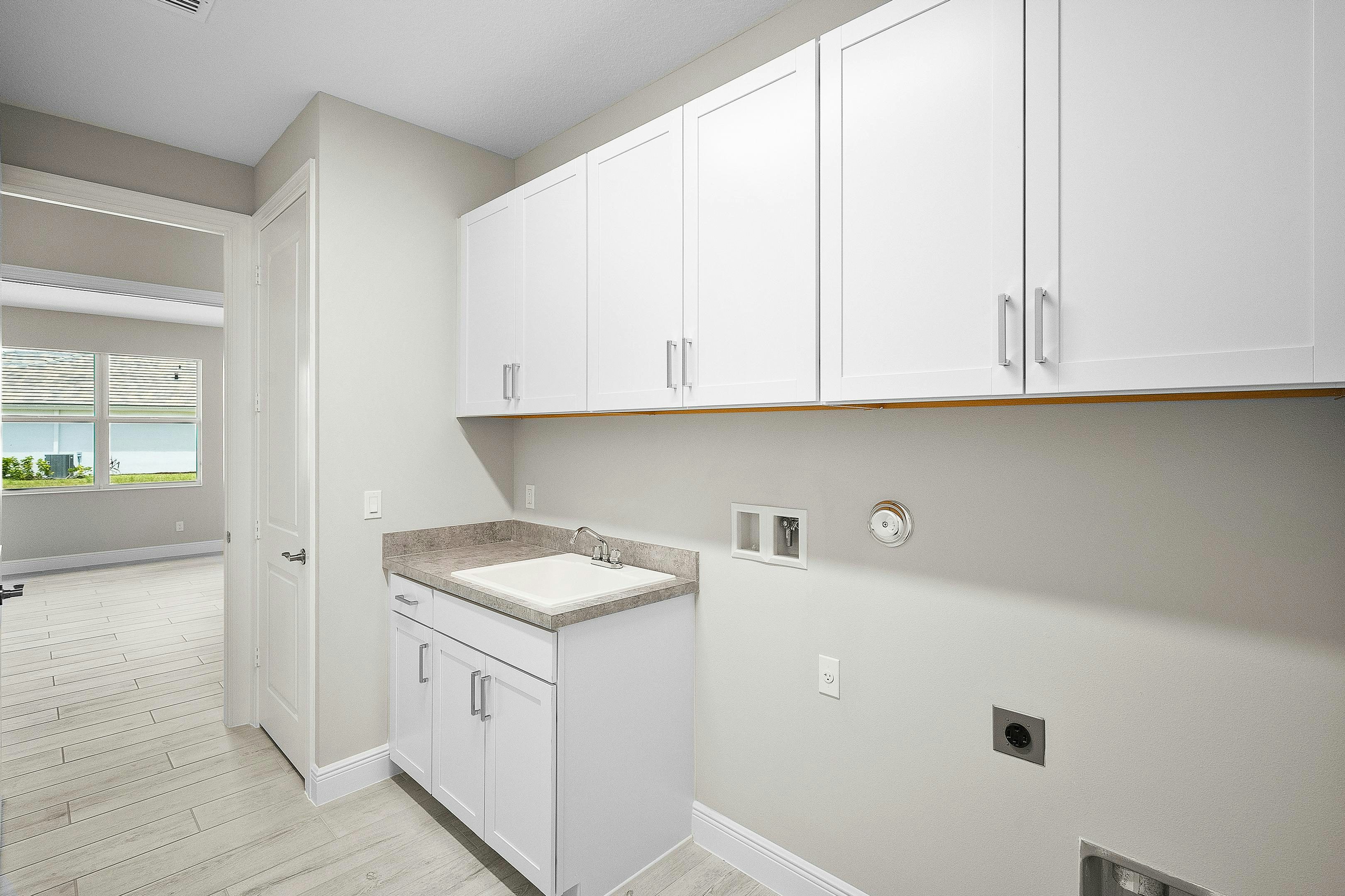 Laundry | 12471 SW Sunrise Lake Terrace