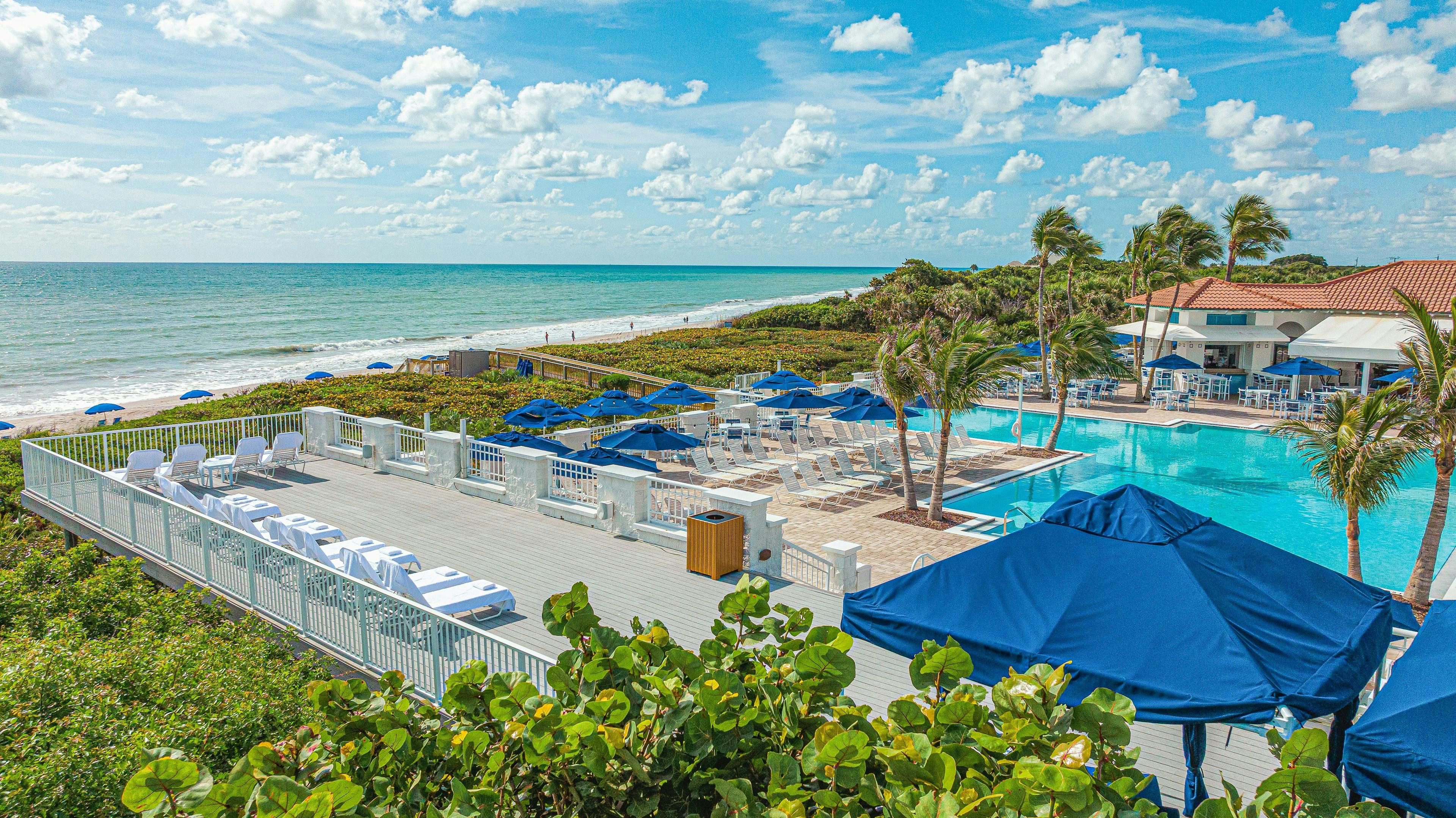 Beach Club Pool & Sun Deck | Grand Harbor