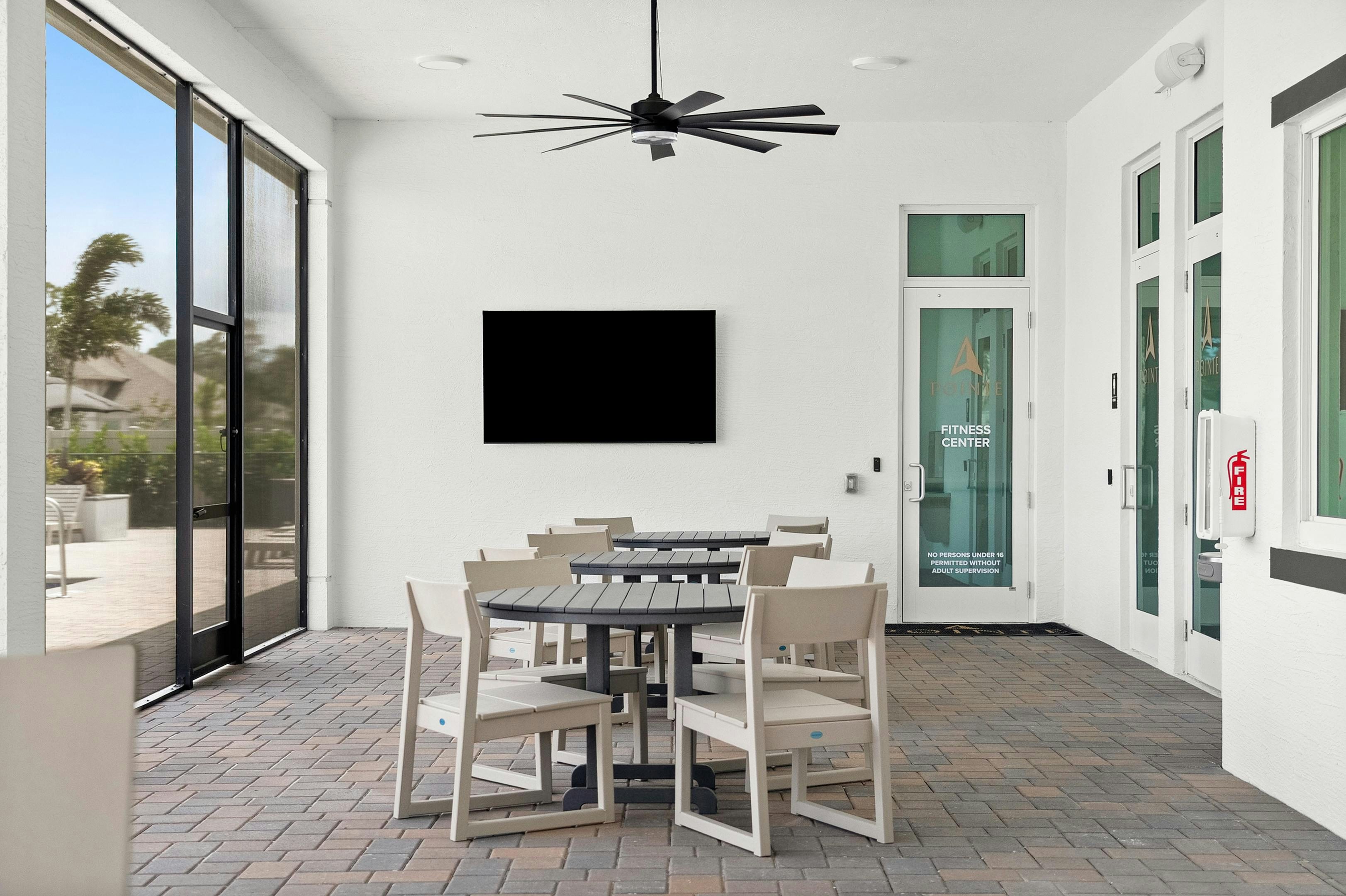 Screened Lanai | High Pointe Clubhouse