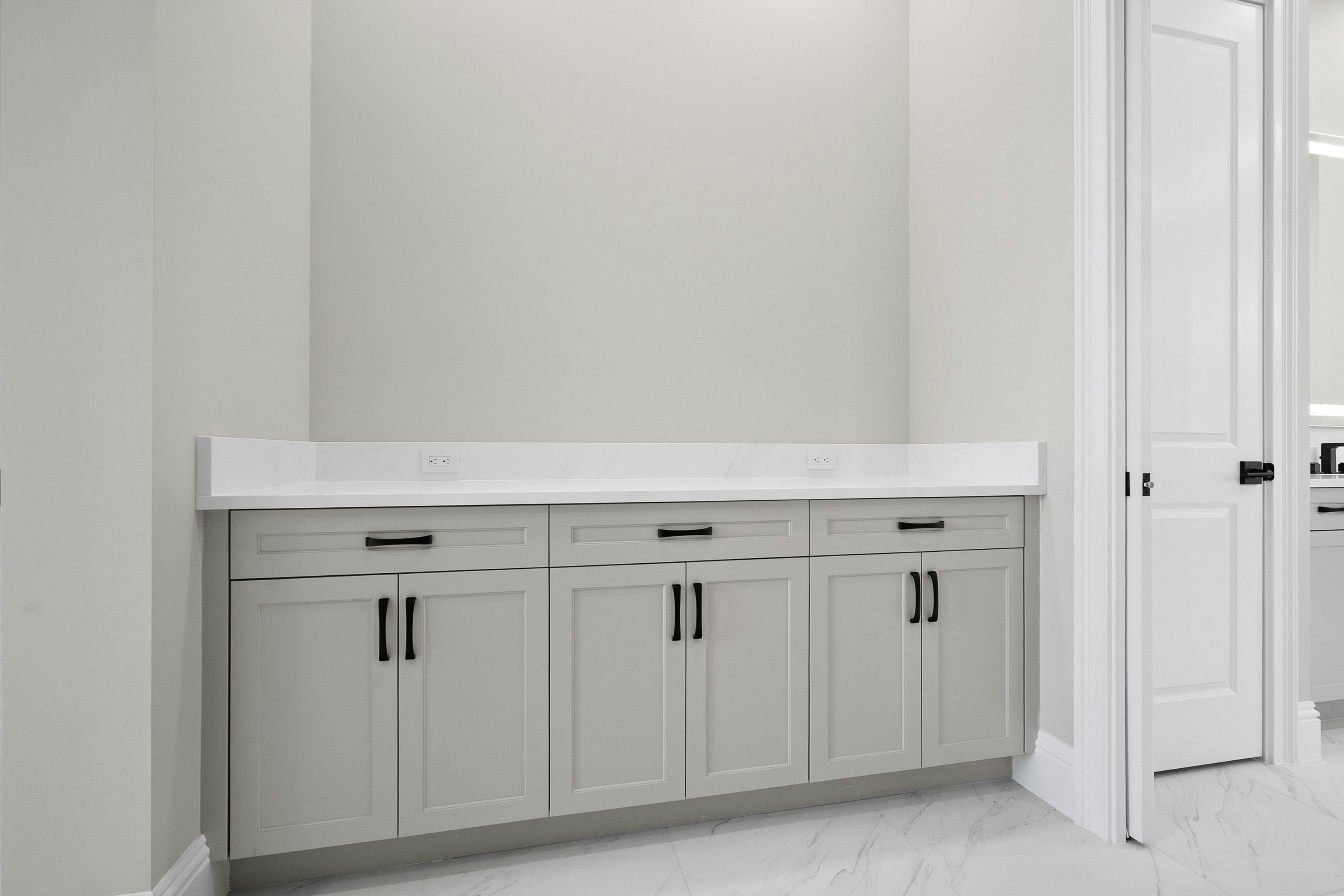 Master Suite Breakfast Bar | 107 SE Via Verona | Stella