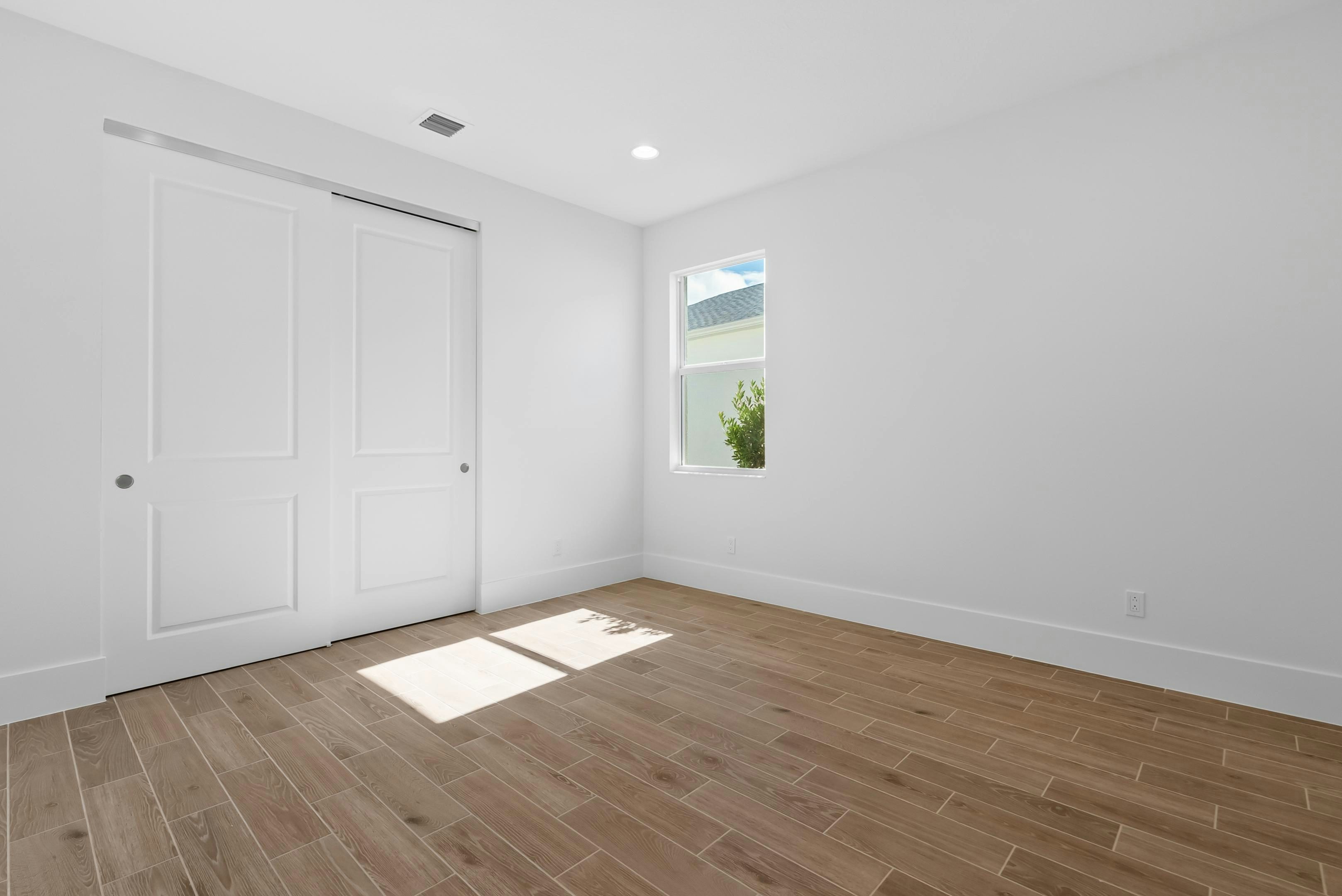 Den | 2144 Falls Manor