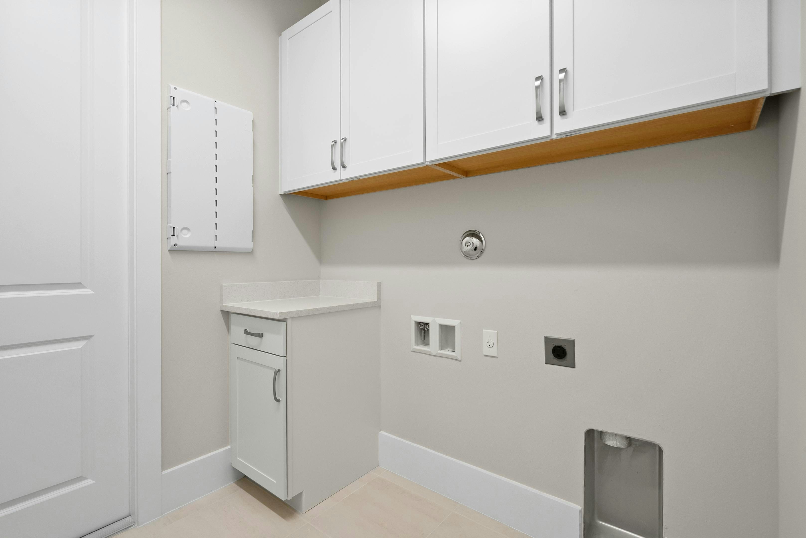 Laundry Room | 2147 Falls Manor