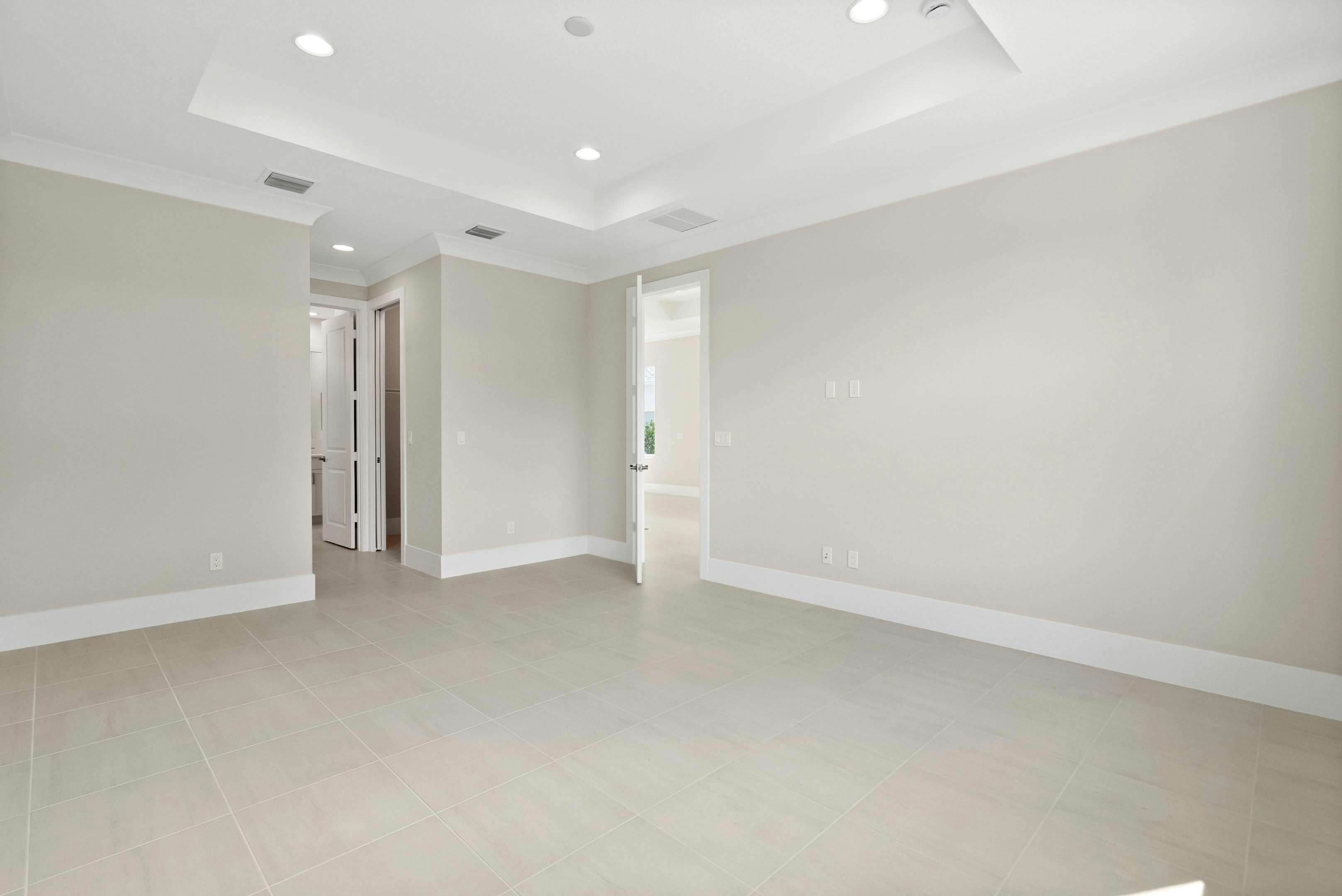 Master Suite | 2147 Falls Manor