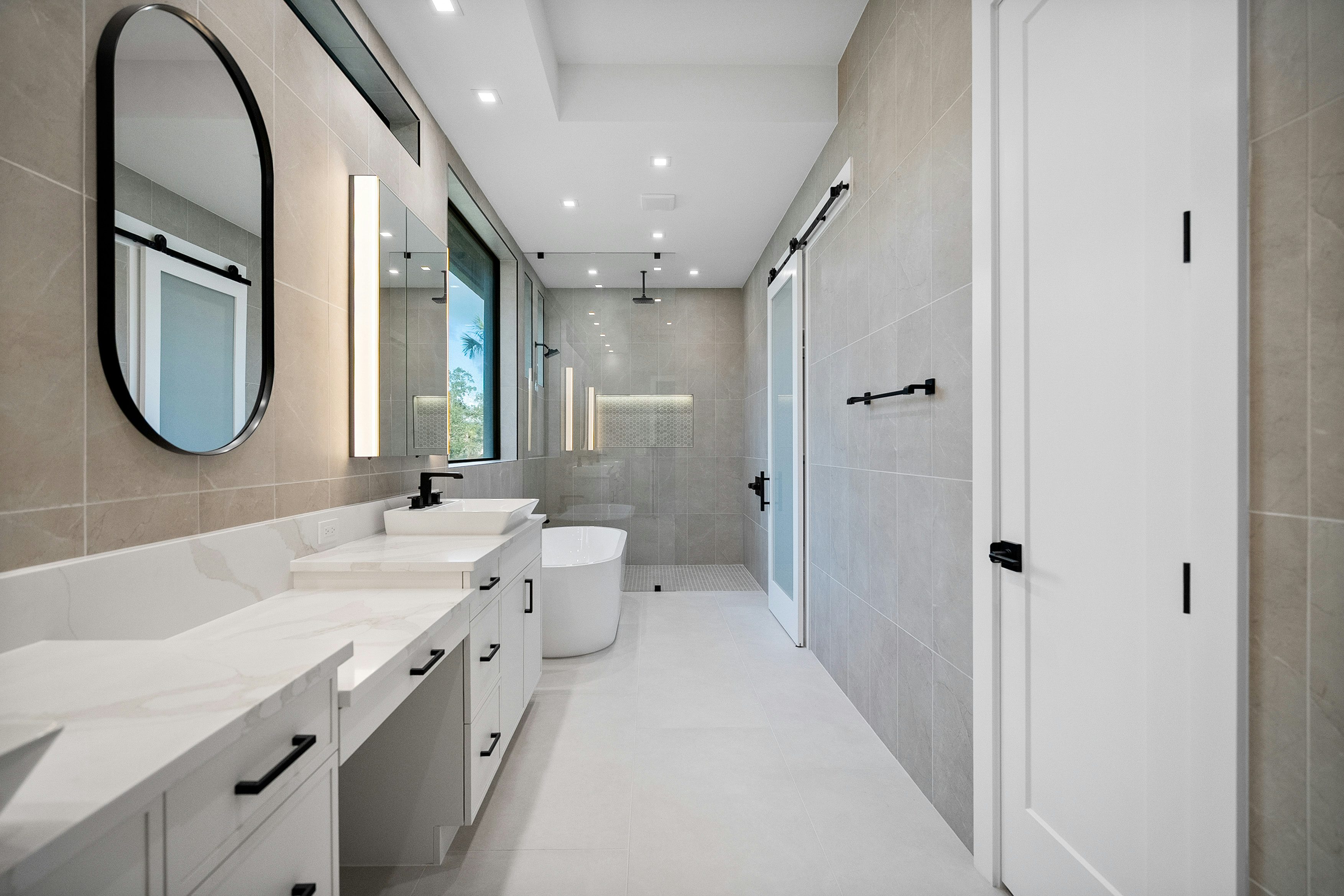 Master Bath | 9193 Seaglass Ct