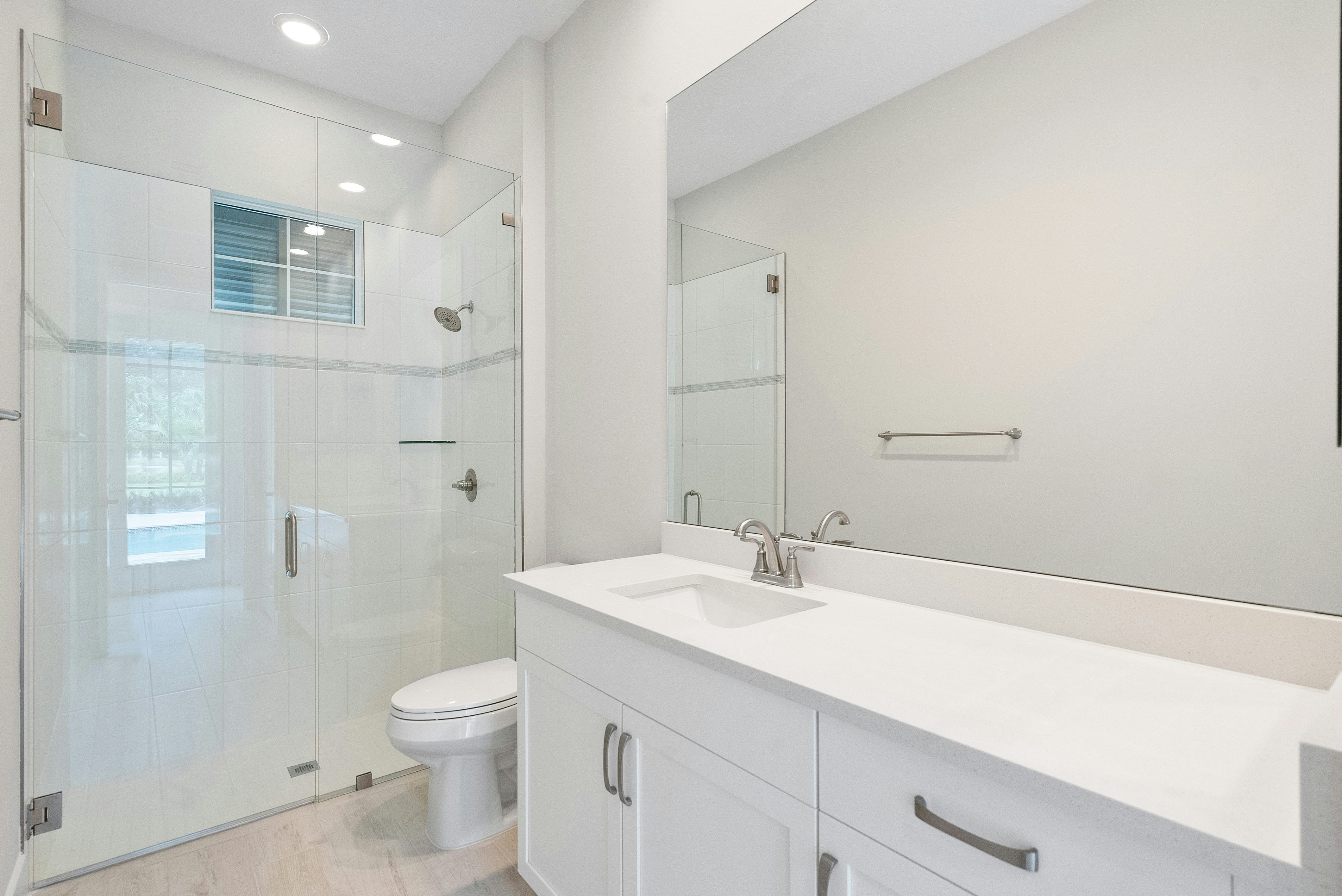 Bath 2 | 236 Oak Hammock Cr SW