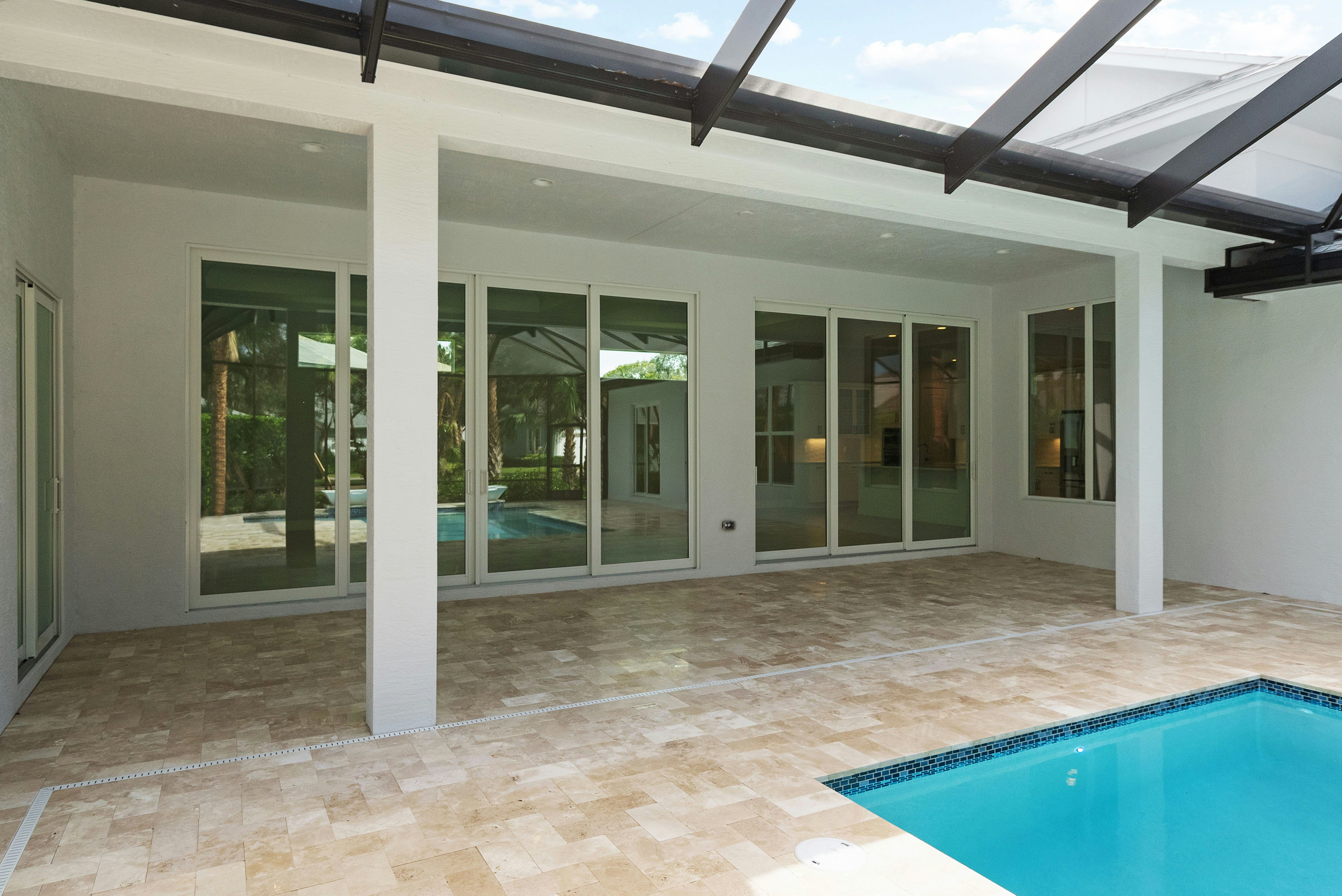 Lanai | 238 Oak Hammock Cr SW