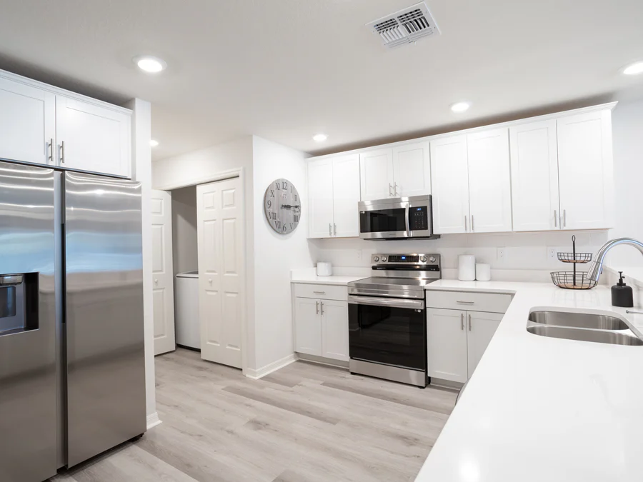 Room Azalea - Kitchen Page