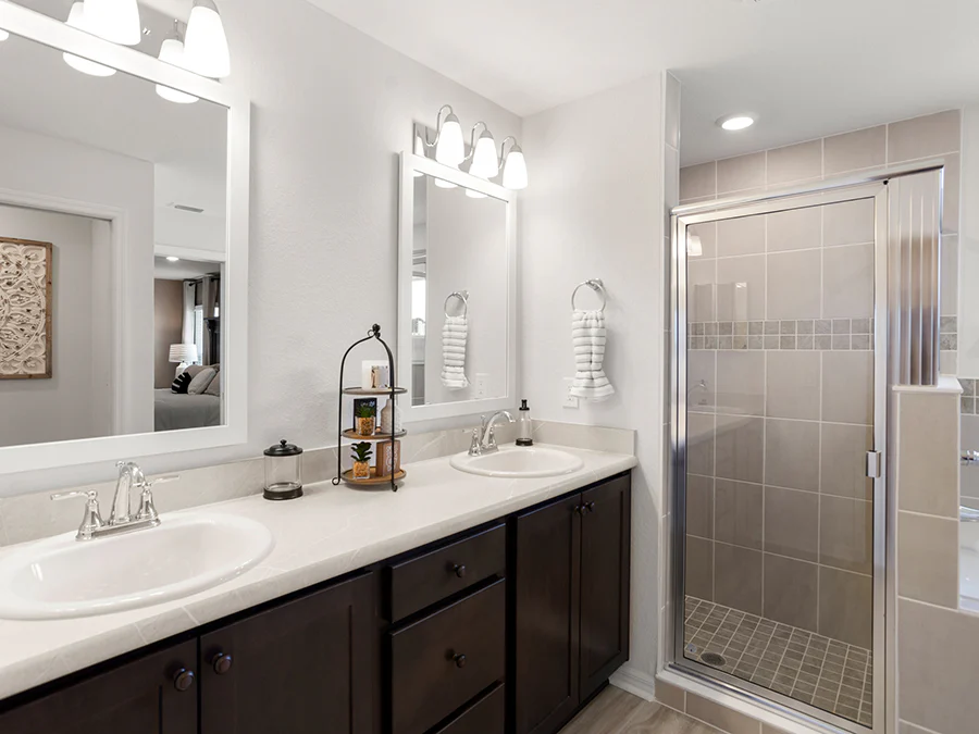 Room Parker-Owner's Suite Bath Page