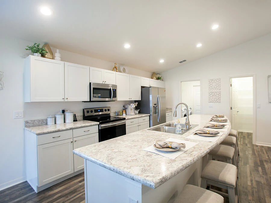 Room Parker - Kitchen Page
