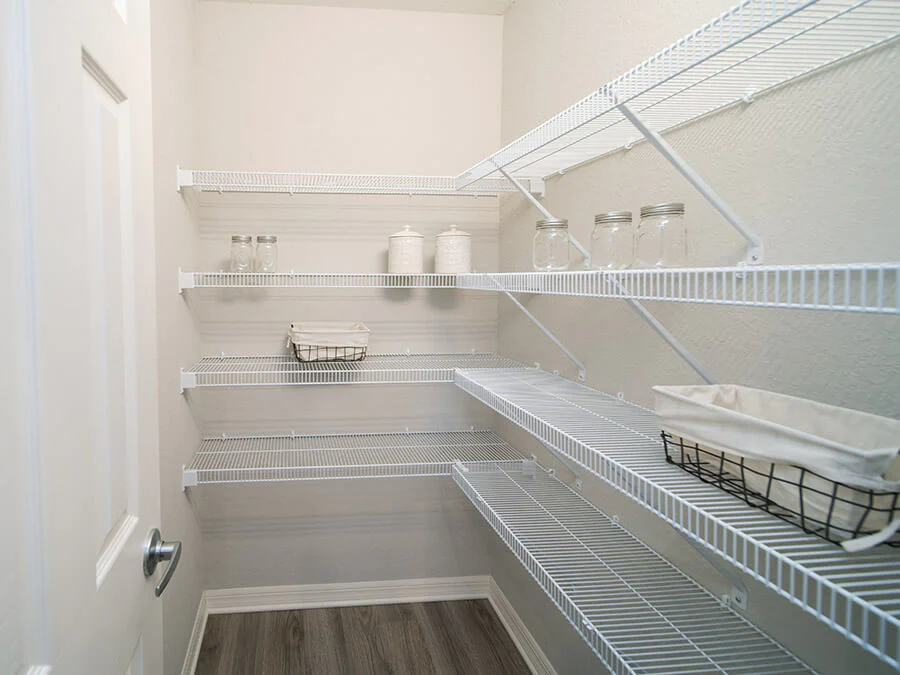 Room Parker - Pantry Page