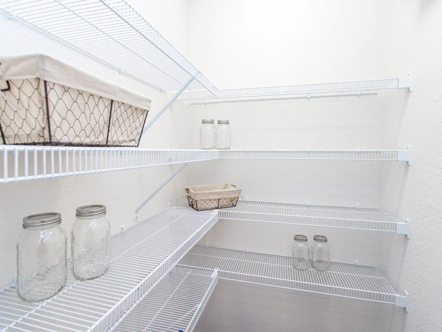 Room Parker - Pantry Page