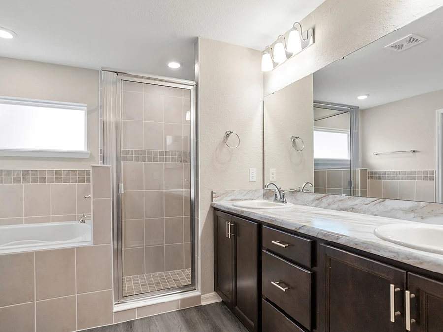 Room Parker - Owner's Bath Page