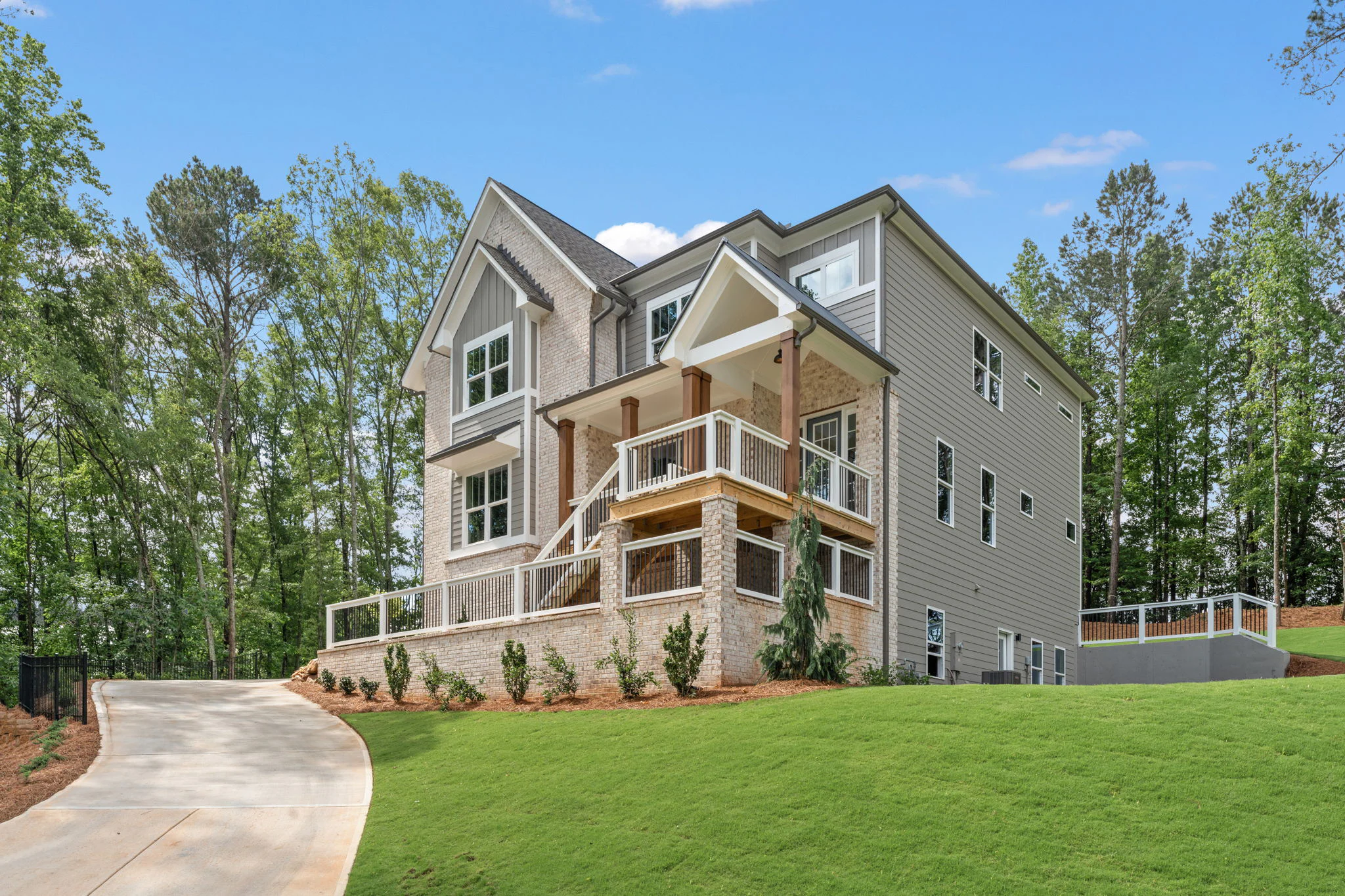 2-web-or-mls-LaRuche - ACarruth - 1005 Liberty Springs Drive - Woodstock-2